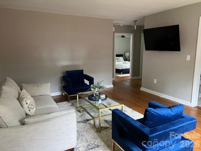 2205 Thurmond Pl, Charlotte, NC 28205