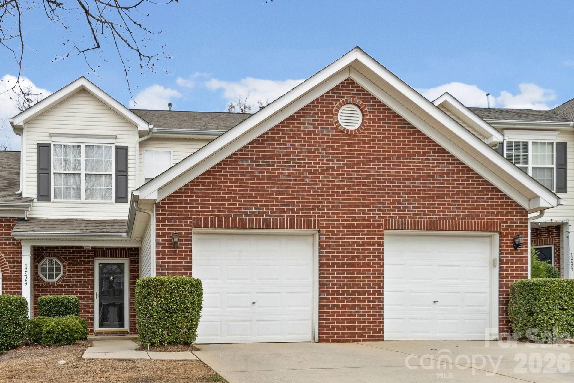 12429 Stratfield Place Cir, Pineville, NC 28134