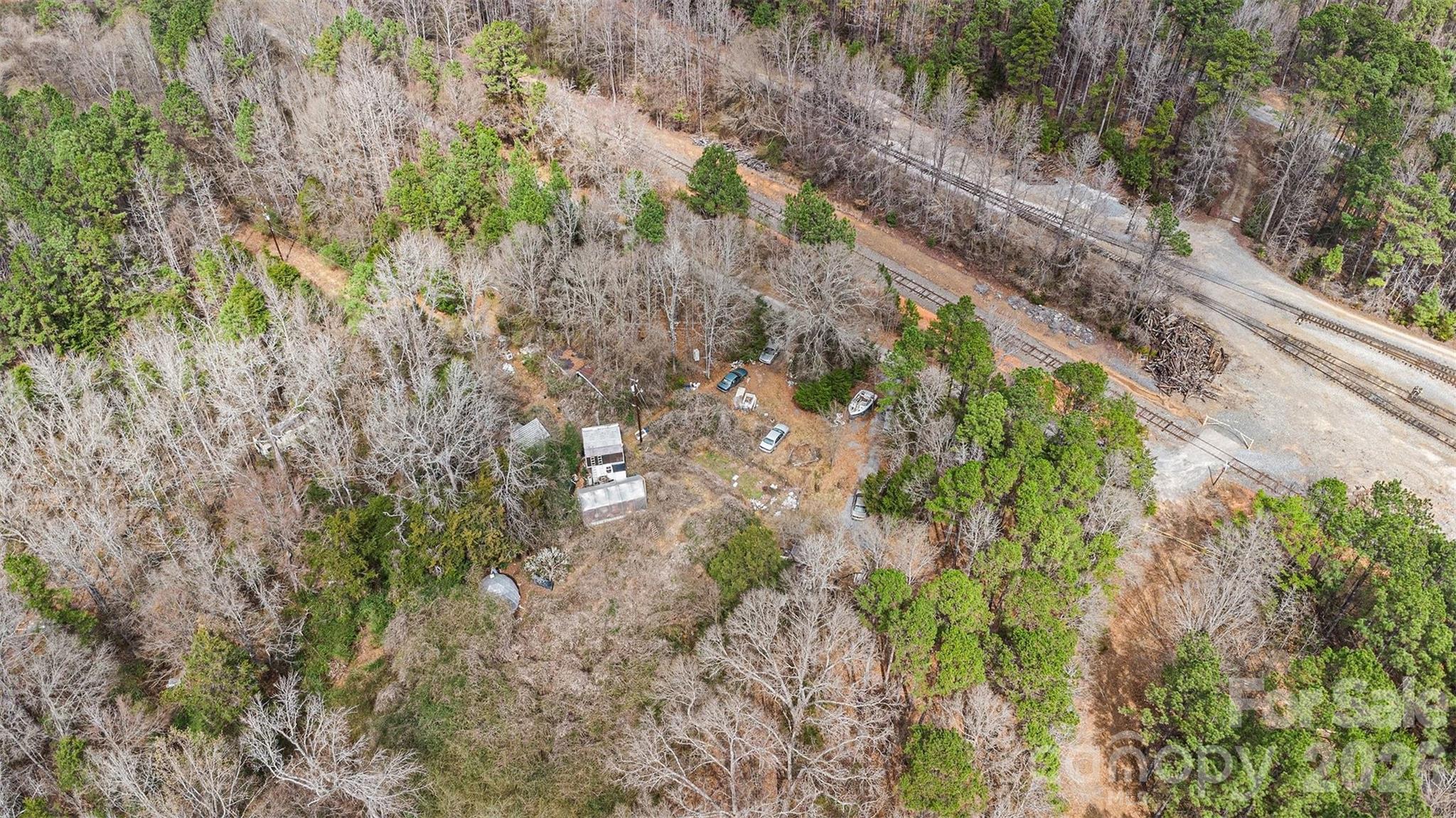185 Crosby Ln, Catawba, SC 29704