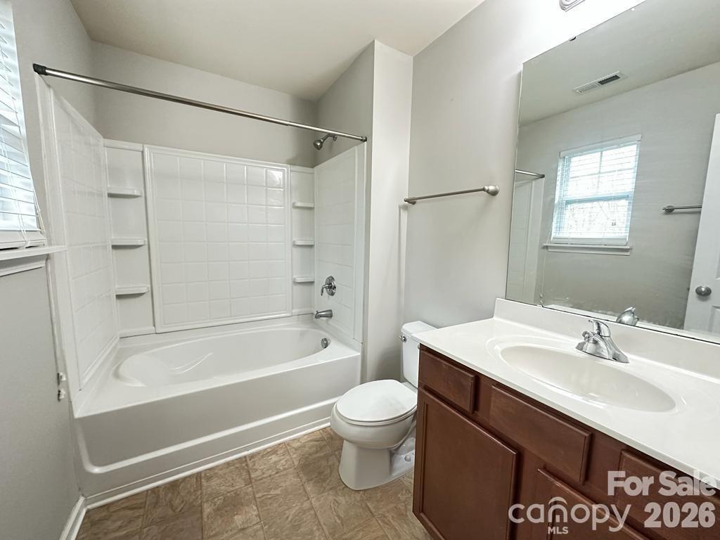 10383 Bunclody Dr, Charlotte, NC 28213