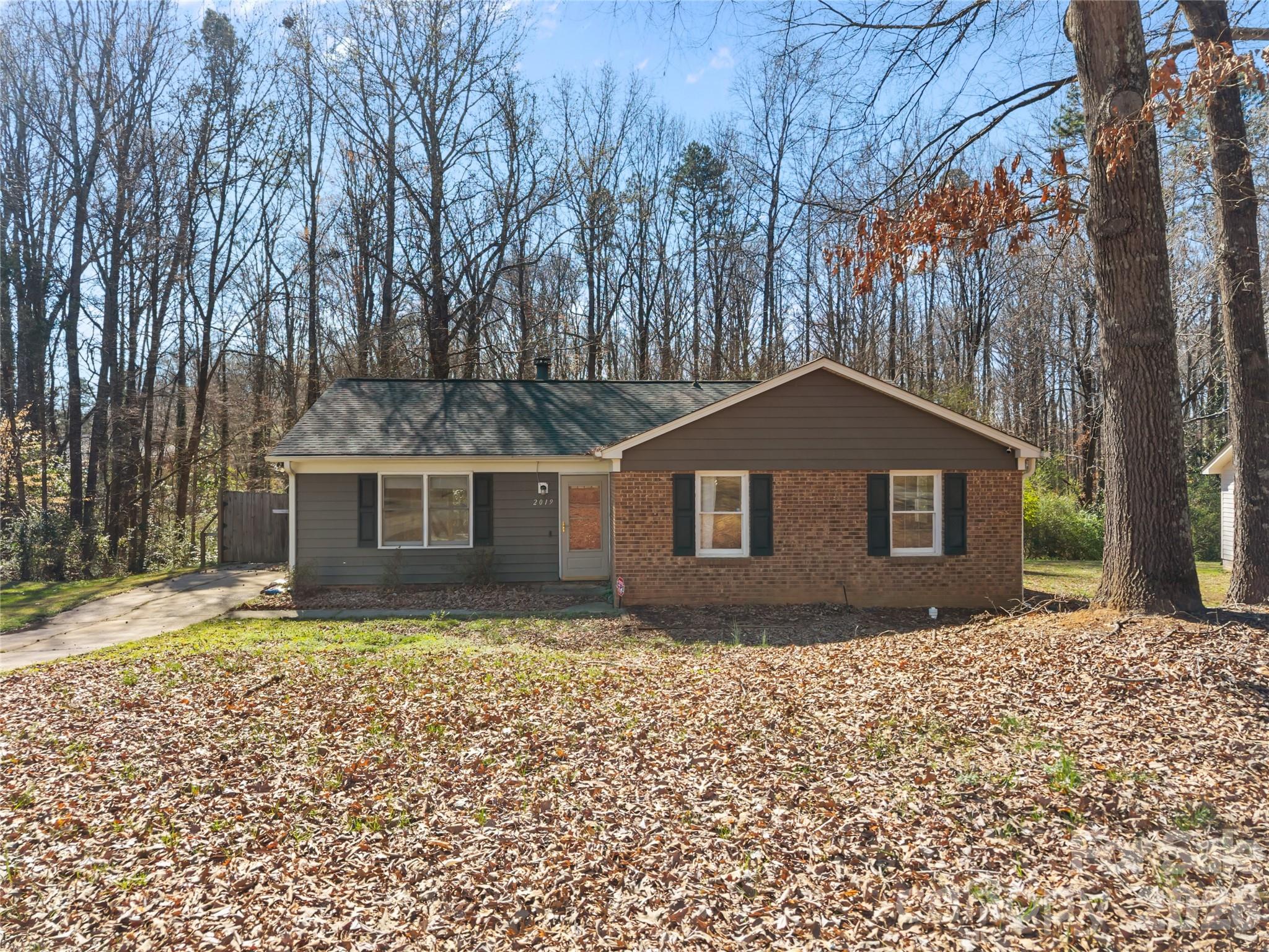 2019 Teddington Dr, Charlotte, NC 28214