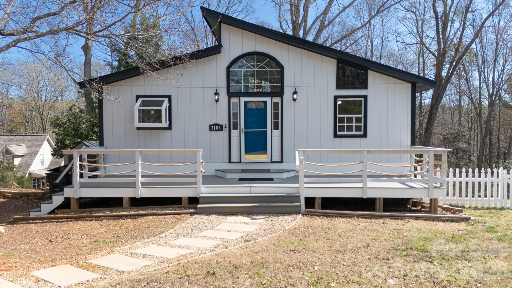 3106 Point Clear Dr, Tega Cay, SC 29708