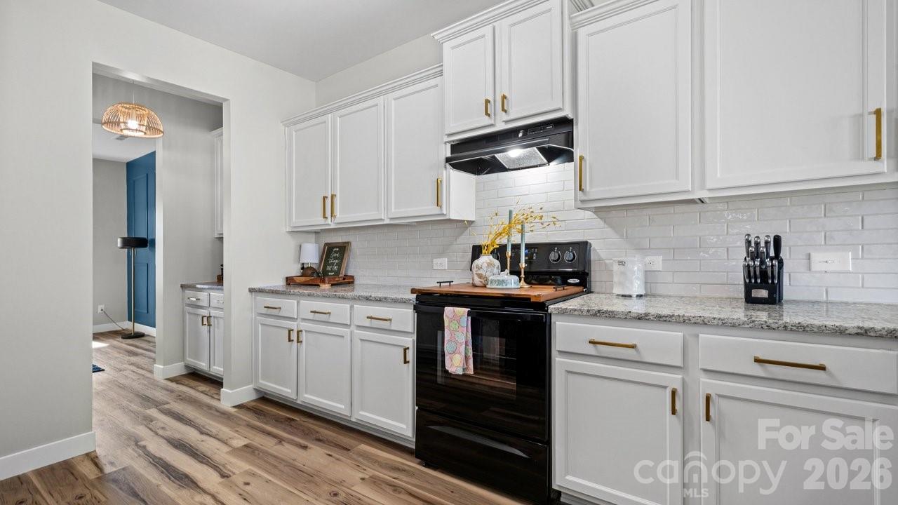 3213 Saddlebrook Dr, Midland, NC 28107