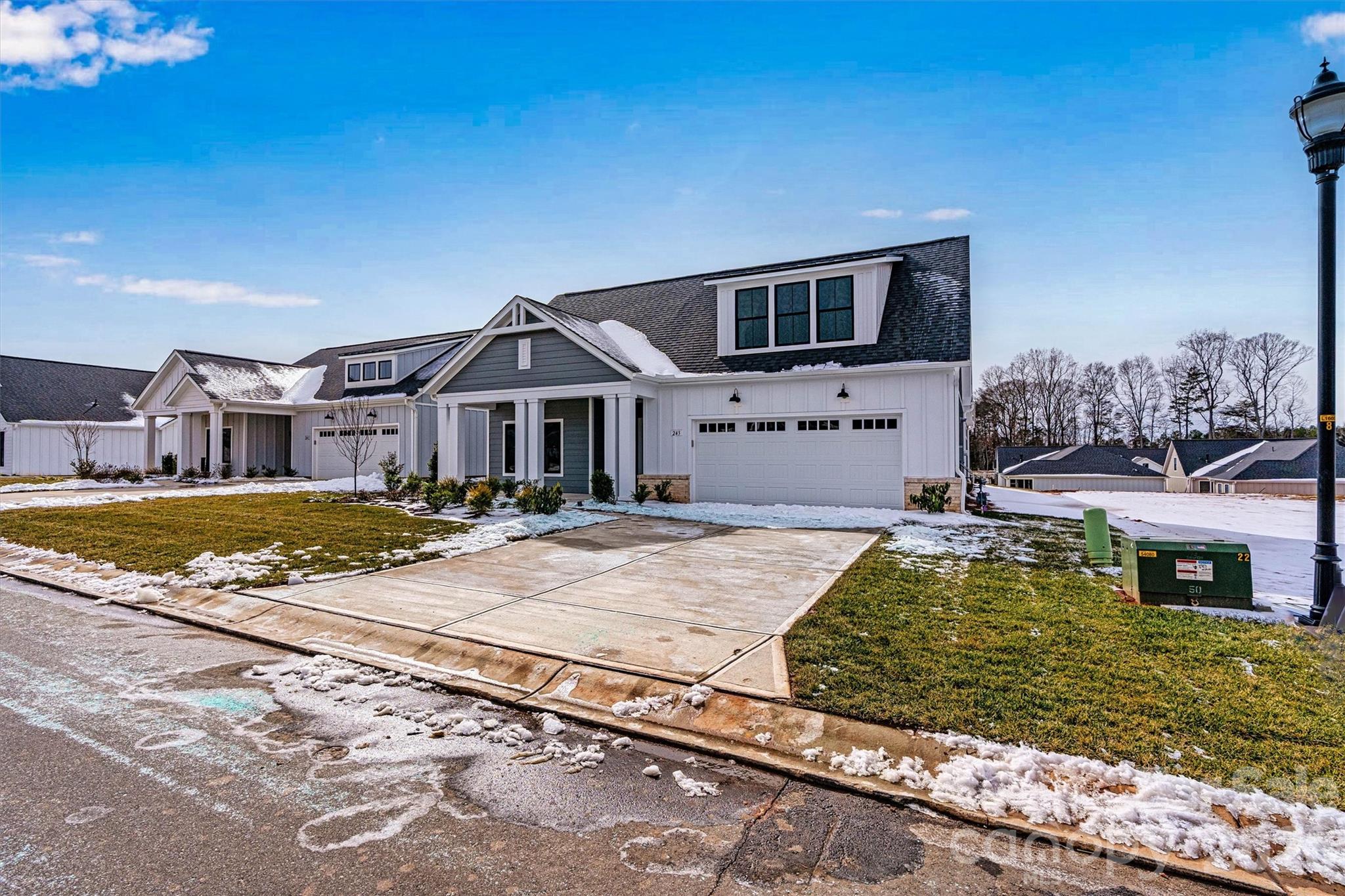 169 Alenda Lux Cir, Mooresville, NC 28115