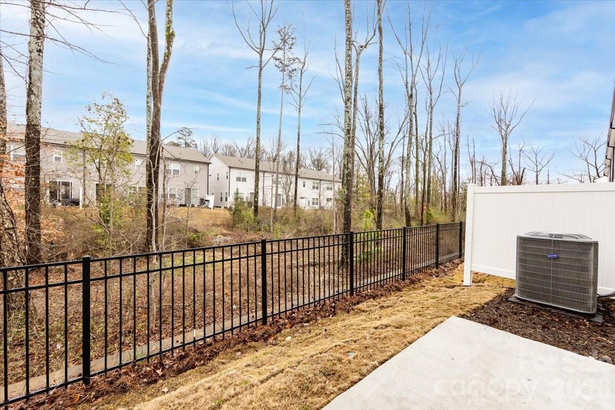 6017 Longar Ln, Charlotte, NC 28269