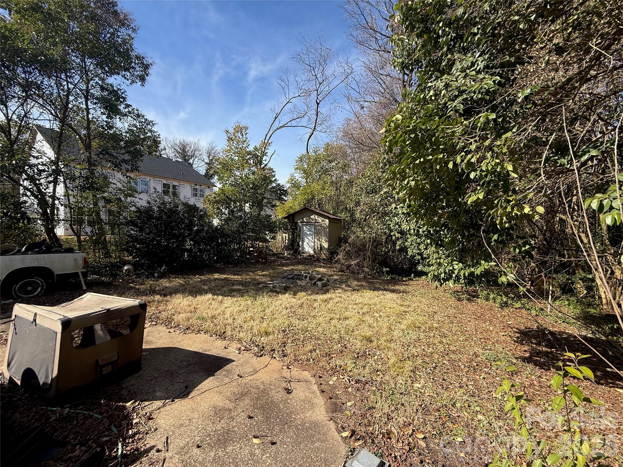 4215 Dinglewood Ave, Charlotte, NC 28205