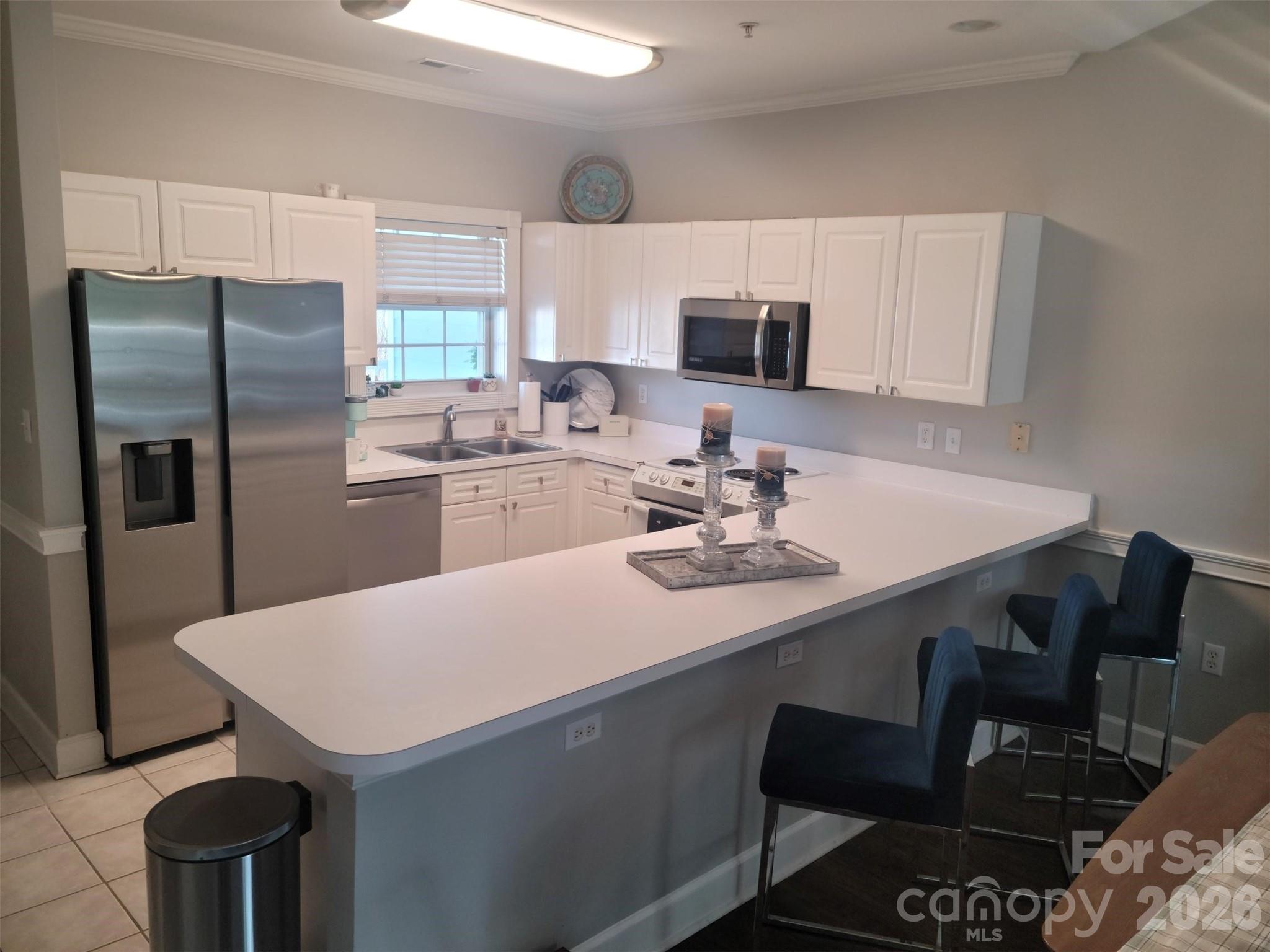 8633 Coralbell Ln, Charlotte, NC 28213