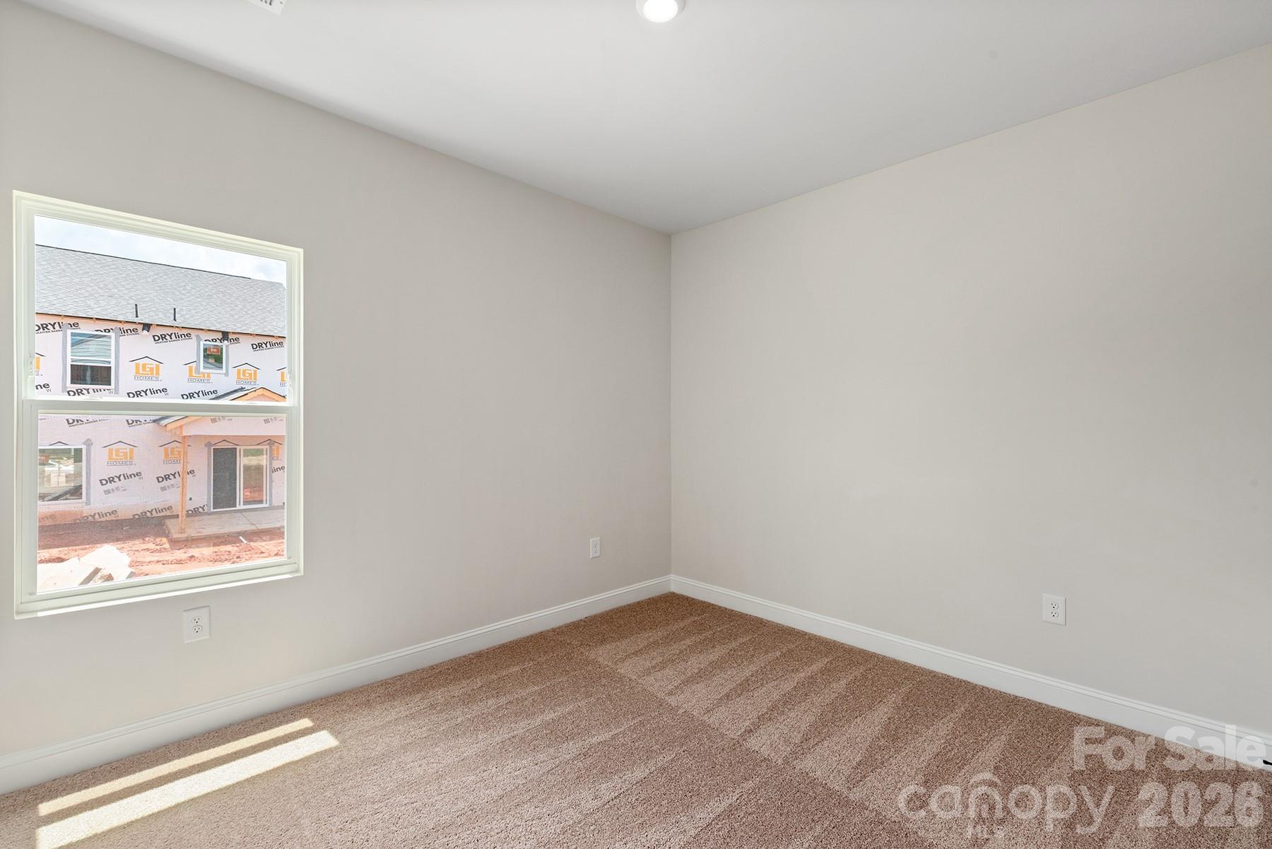 6718 Fairford Dr, Charlotte, NC 28215
