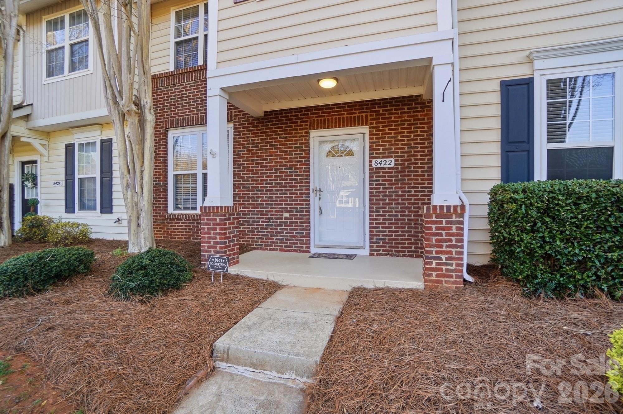 8422 Chaceview Ct, Charlotte, NC 28269