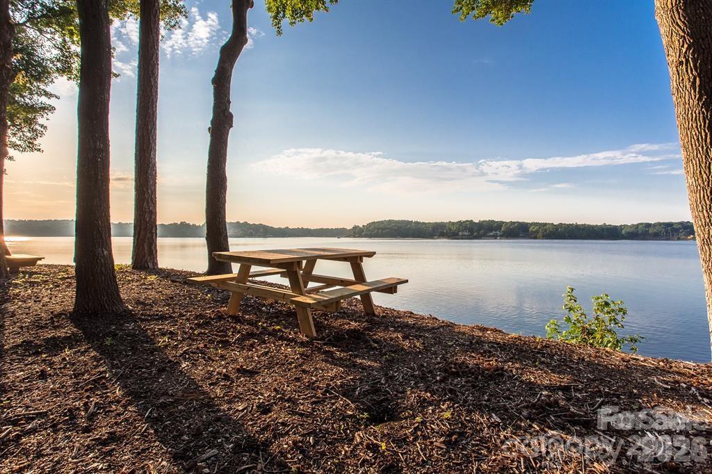 141 Greenridge Rd, Clover, SC 29710