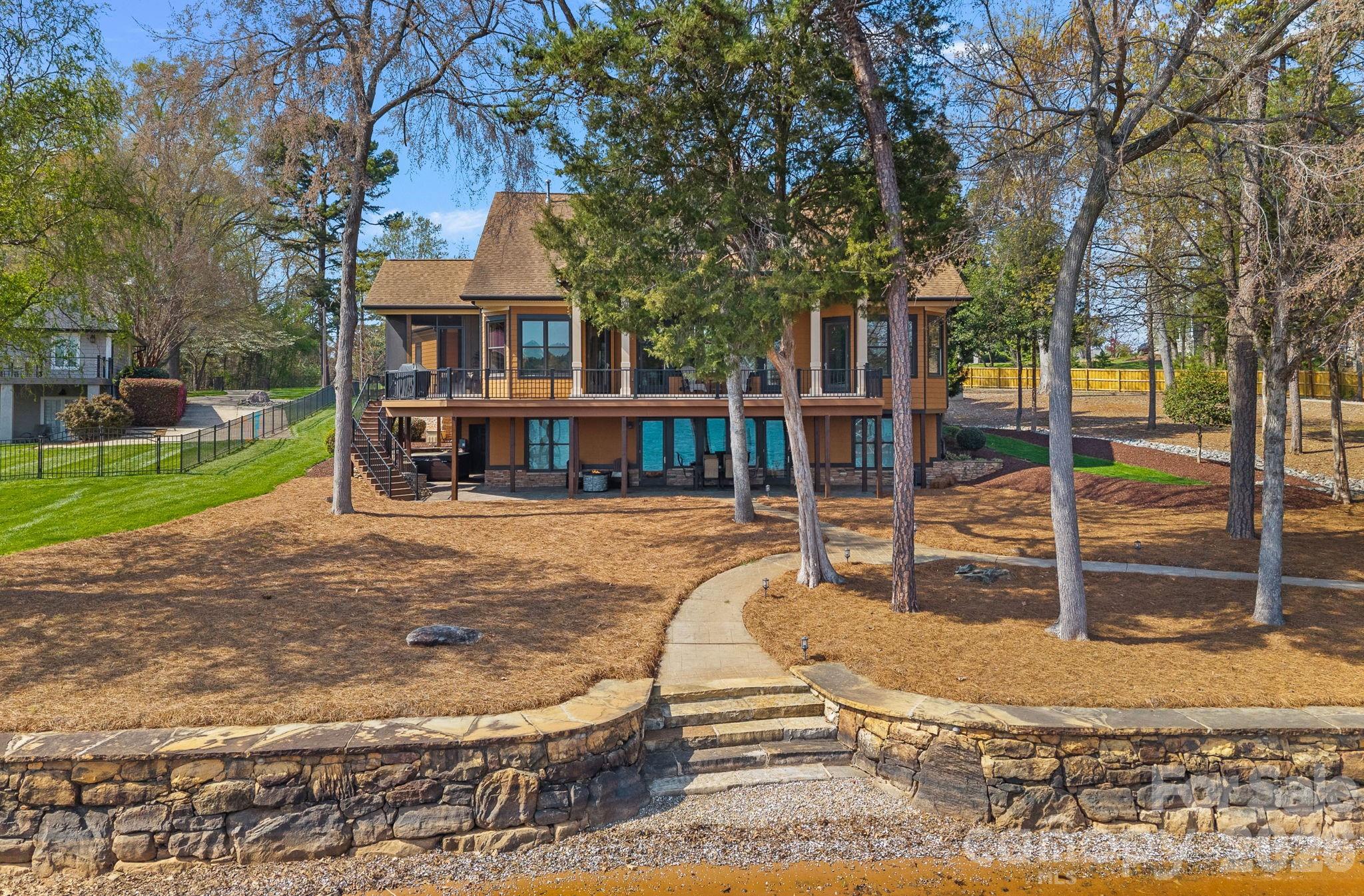 843 Morrison Farm Rd, Troutman, NC 28166