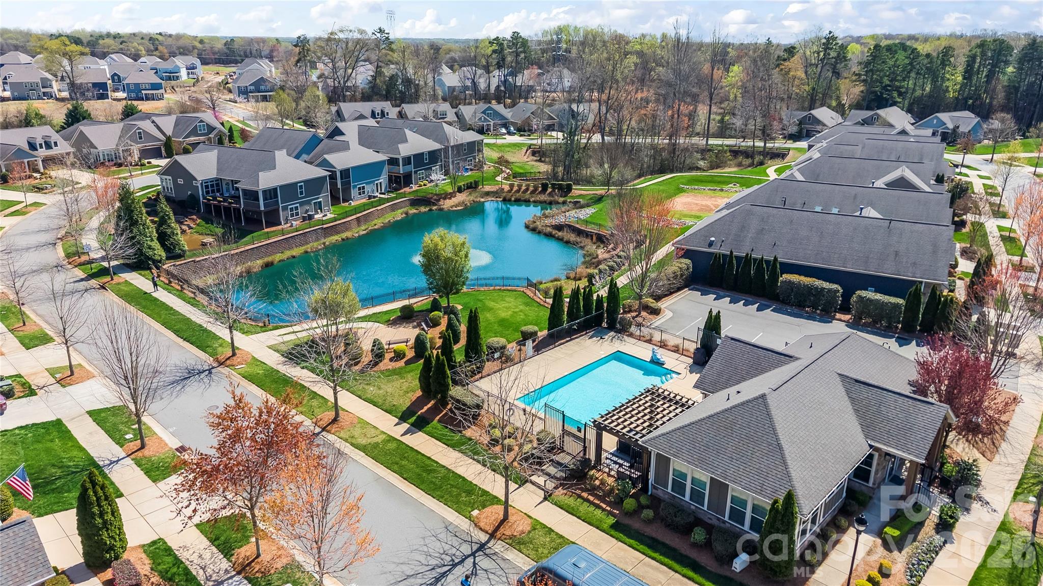 8020 Parknoll Dr, Huntersville, NC 28078