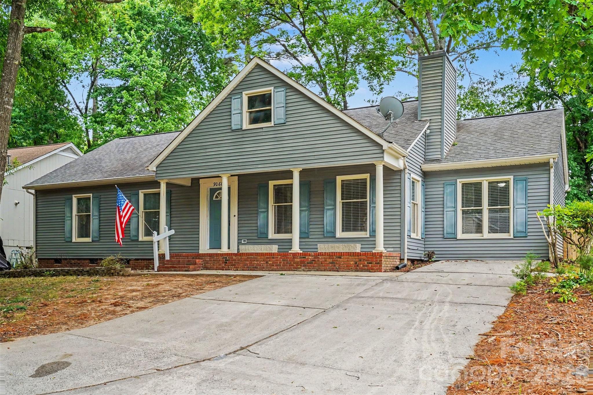 9060 Tulagi Ct, Tega Cay, SC 29708