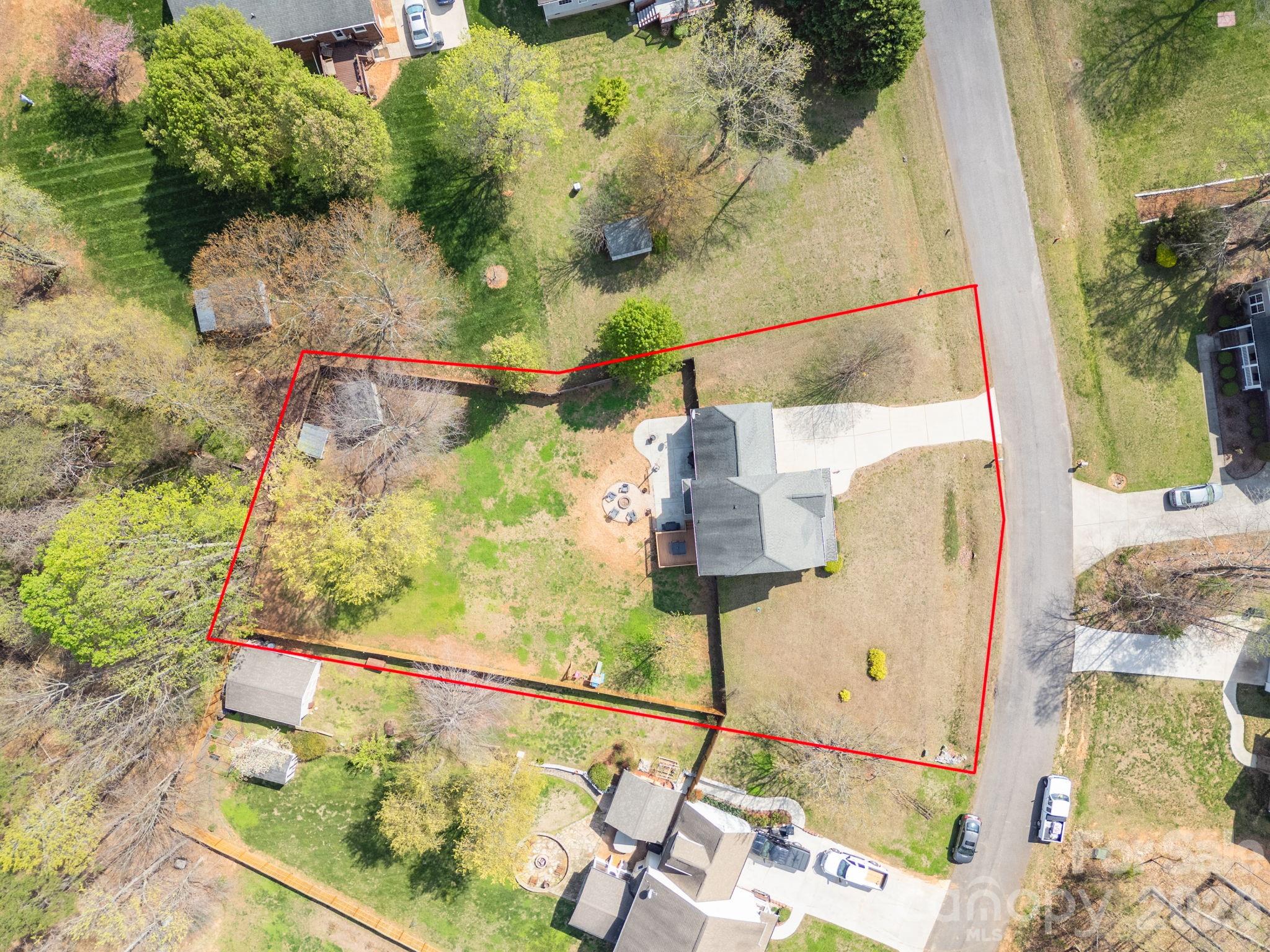 114 Riverton Dr, Statesville, NC 28625