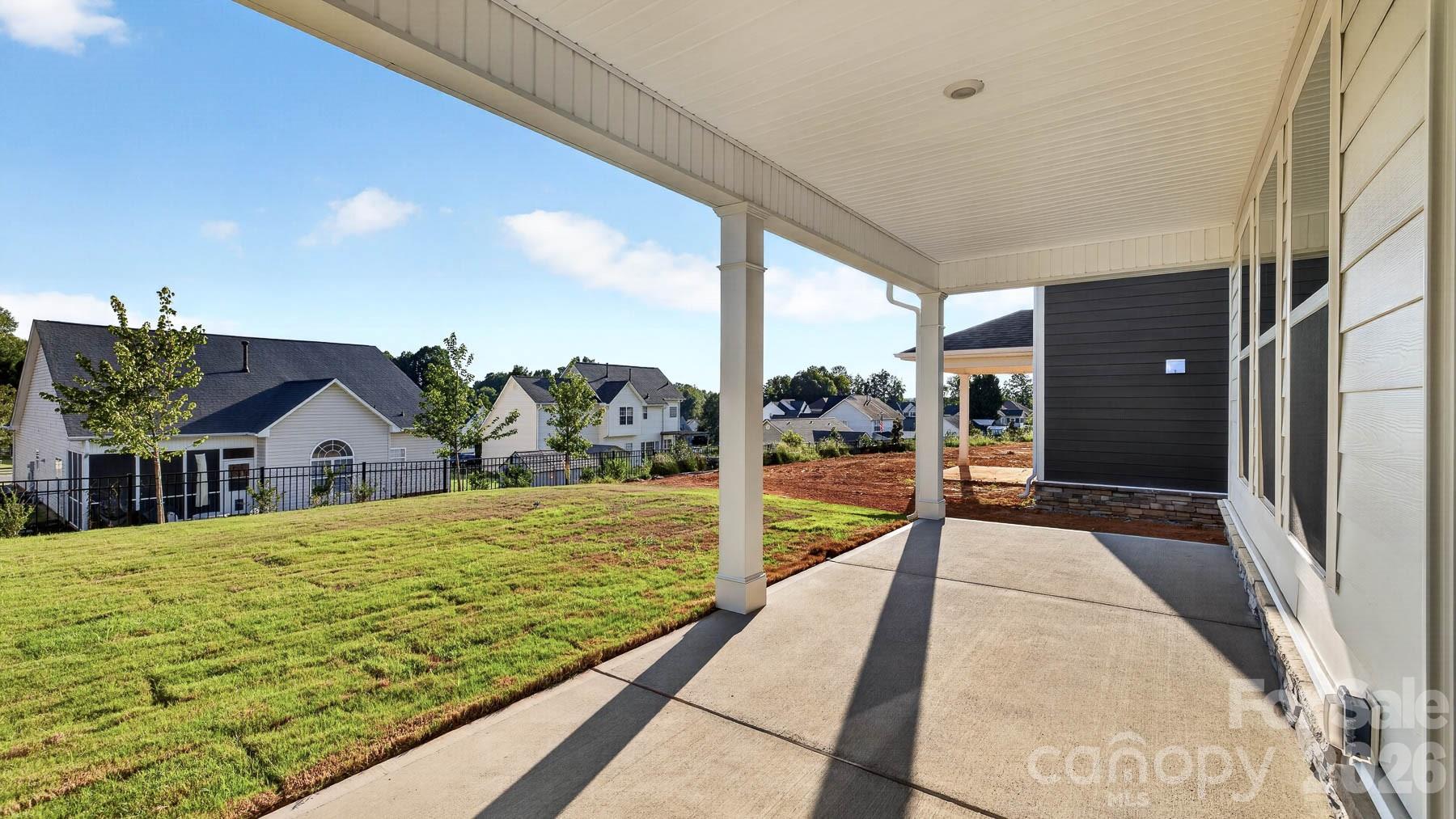 4249 Round Table Dr, Gastonia, NC 28056