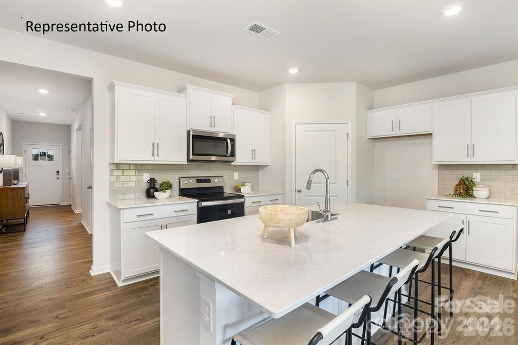 7522 Bainbridge Rd, Sherrills Ford, NC 28673