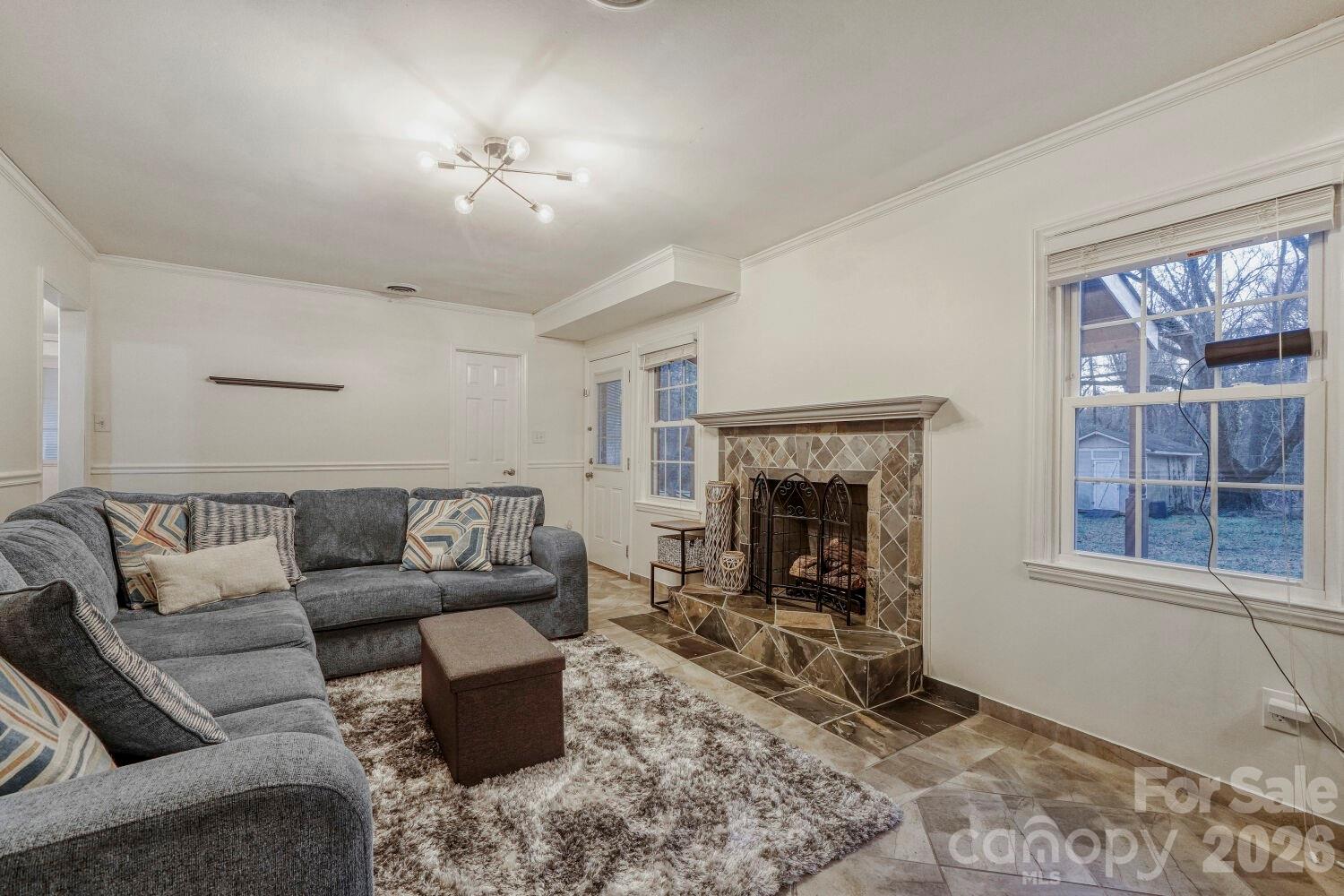 1315 Shady Bluff Dr, Charlotte, NC 28211