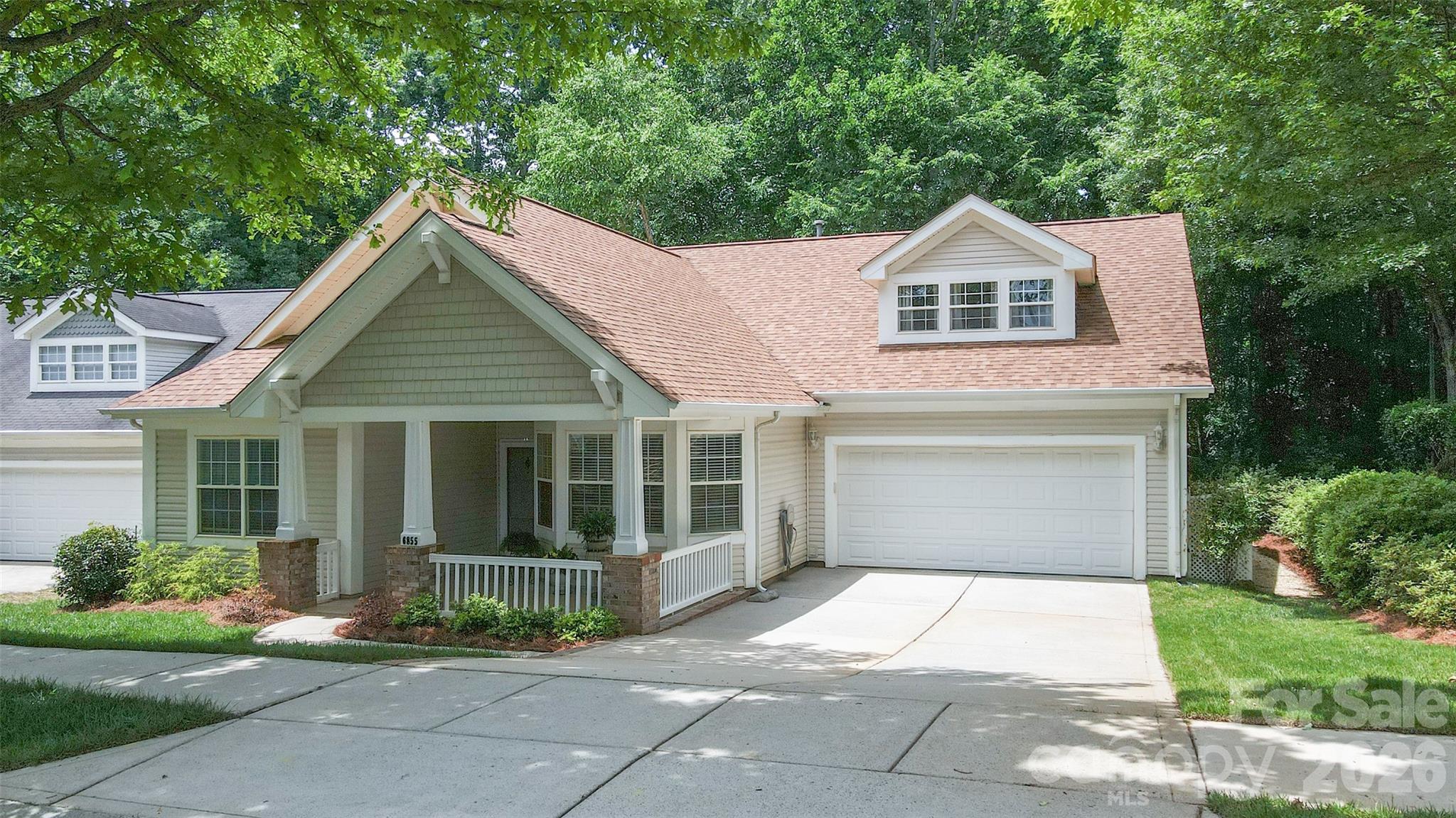 6855 Colonial Garden Dr, Huntersville, NC 28078