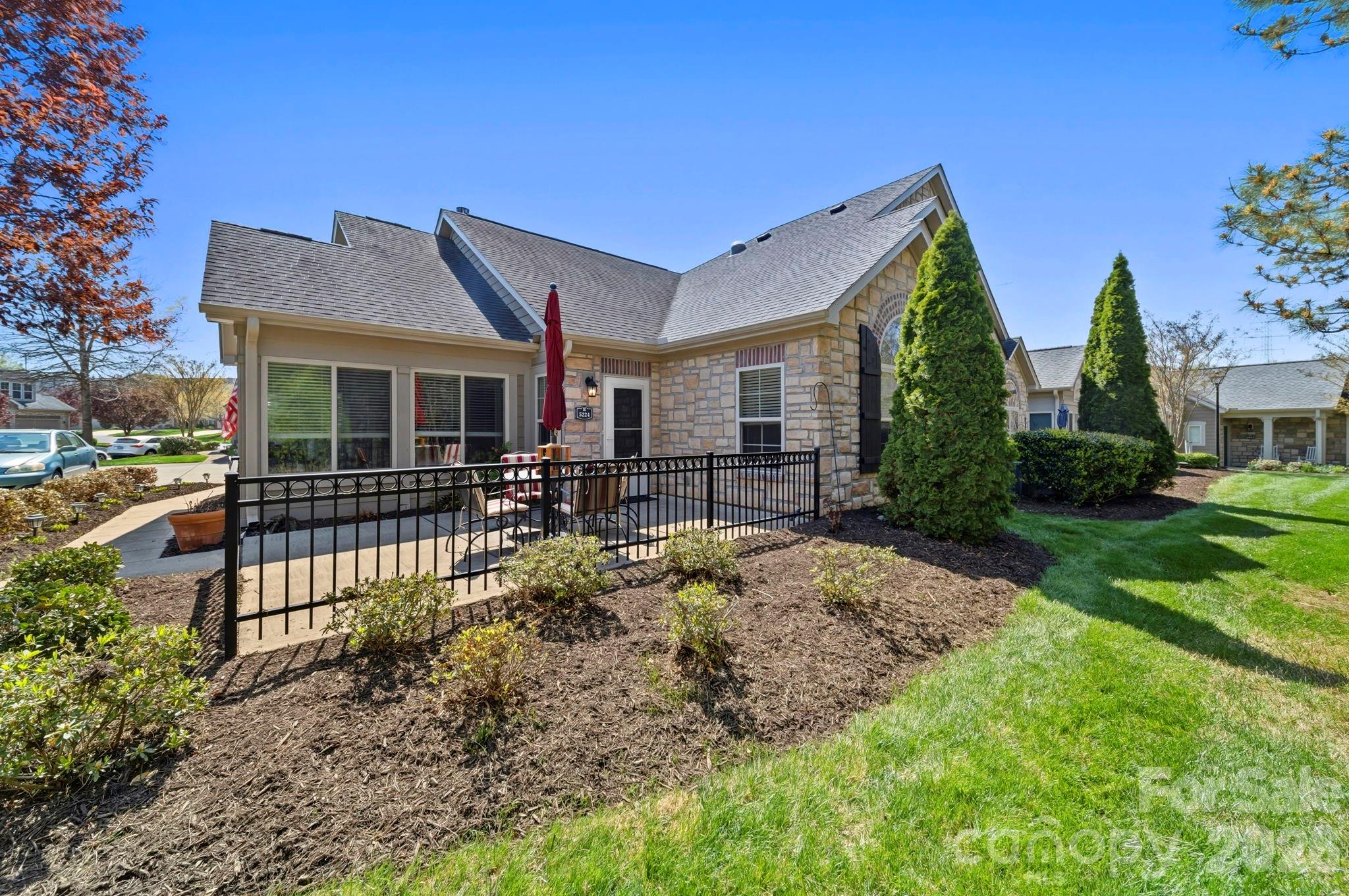 5224 Polo Gate Blvd, Charlotte, NC 28216