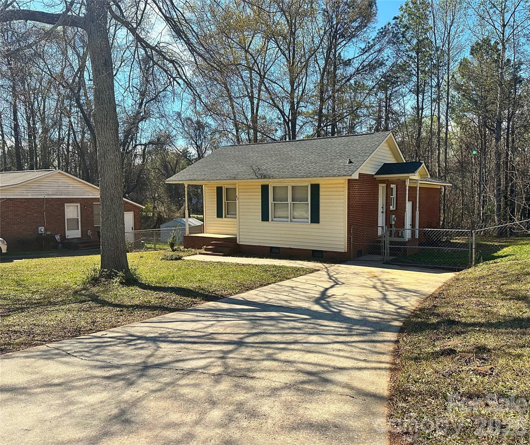 7 Rosewood Ln, York, SC 29745