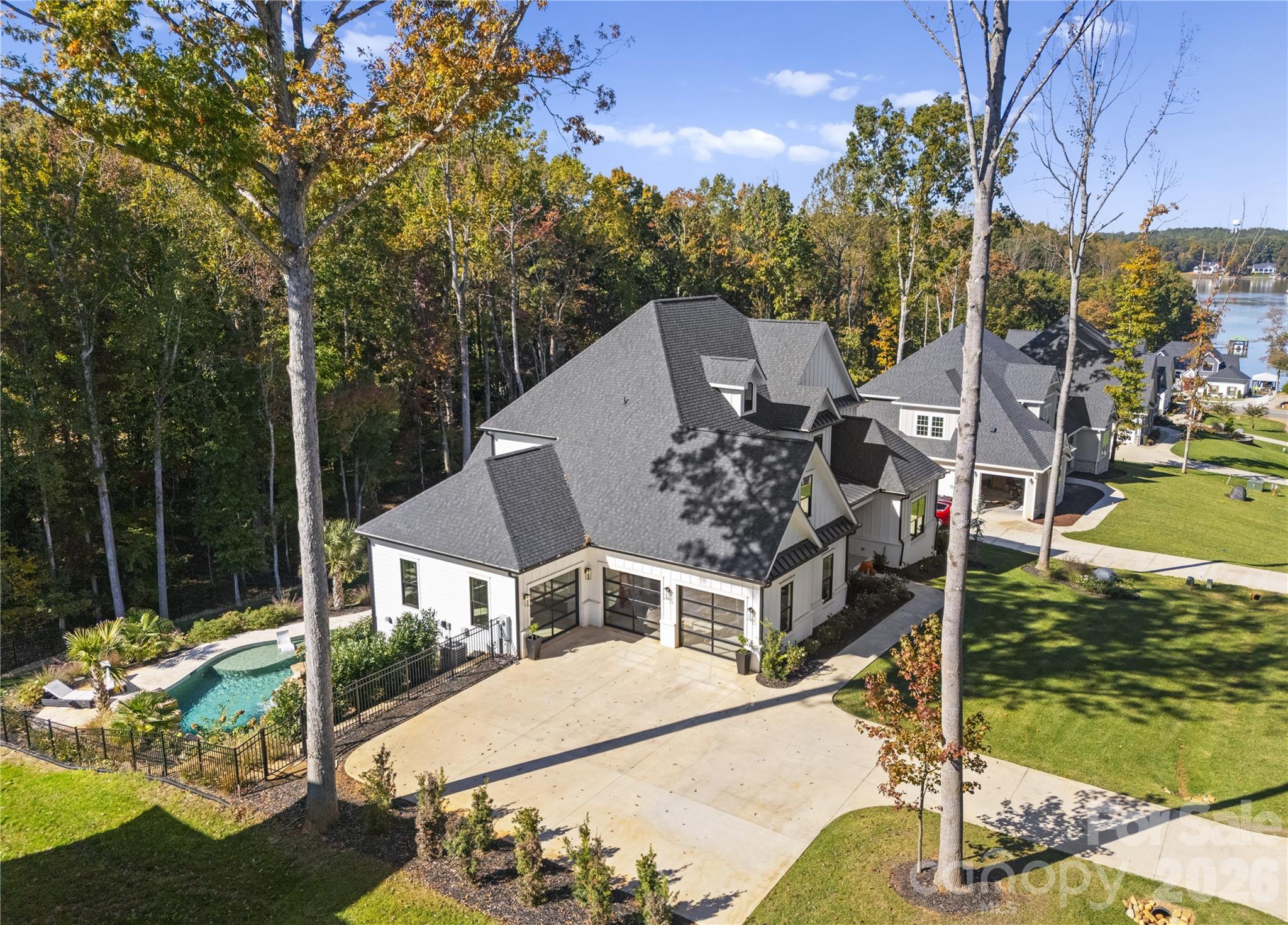 124 Direct Dr, Mooresville, NC 28117