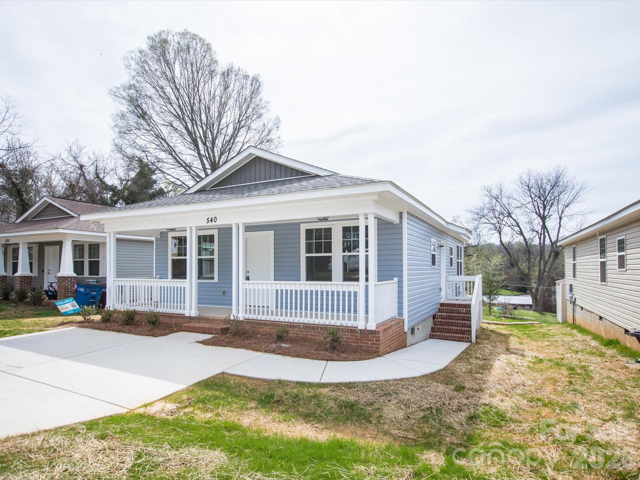 540 Broadway Ct, Statesville, NC 28677