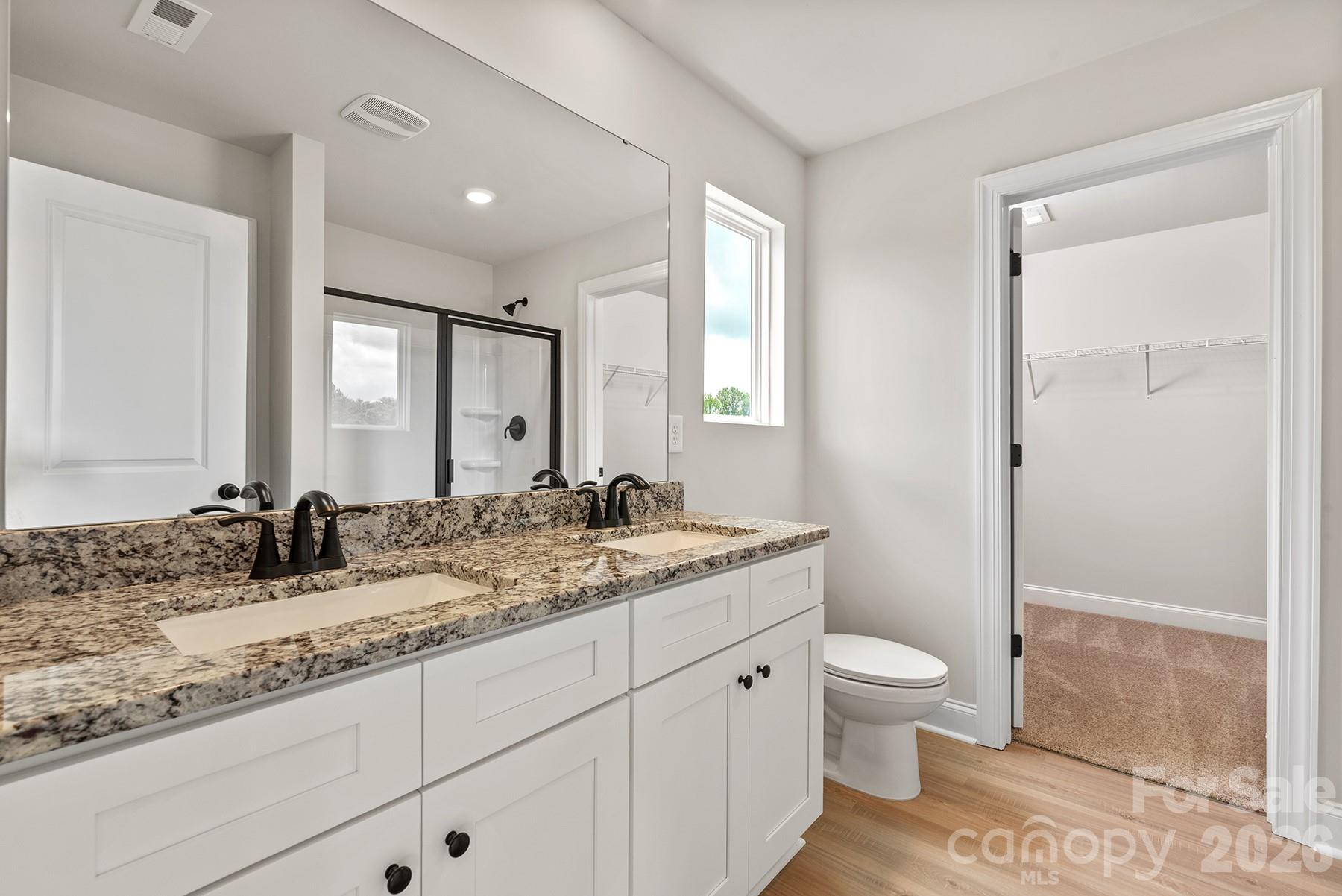 6615 Fairford Dr, Charlotte, NC 28215
