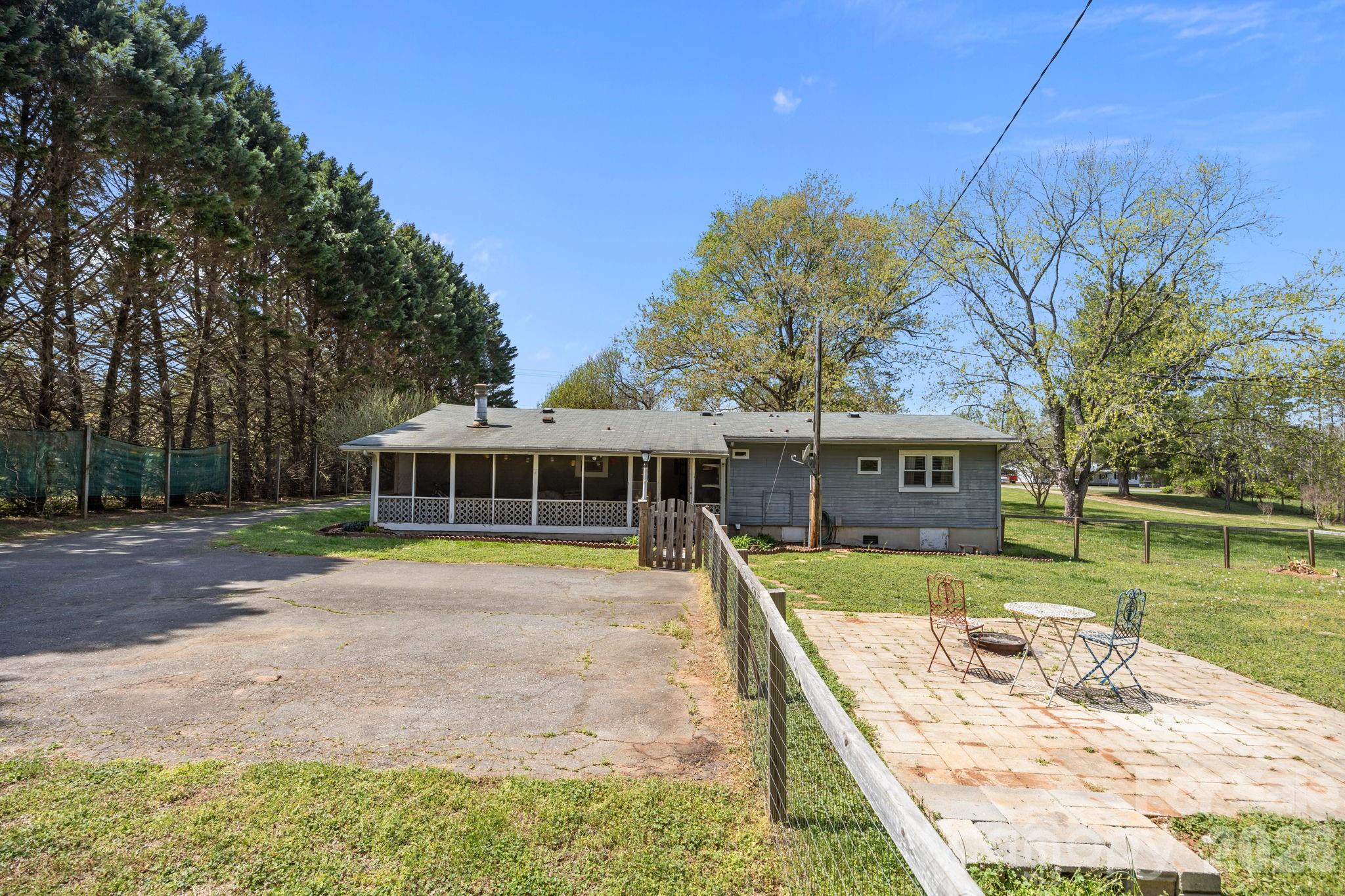 700 Patterson Farm Rd, Mooresville, NC 28115