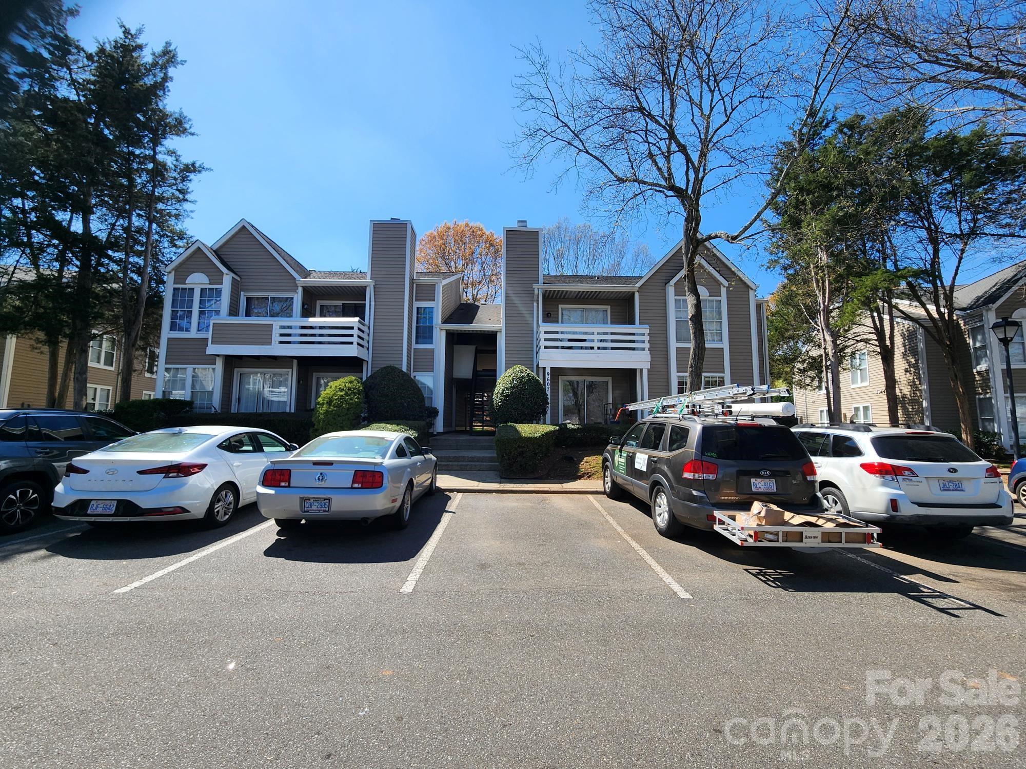 9607-G Vinca Cir, Charlotte, NC 28213