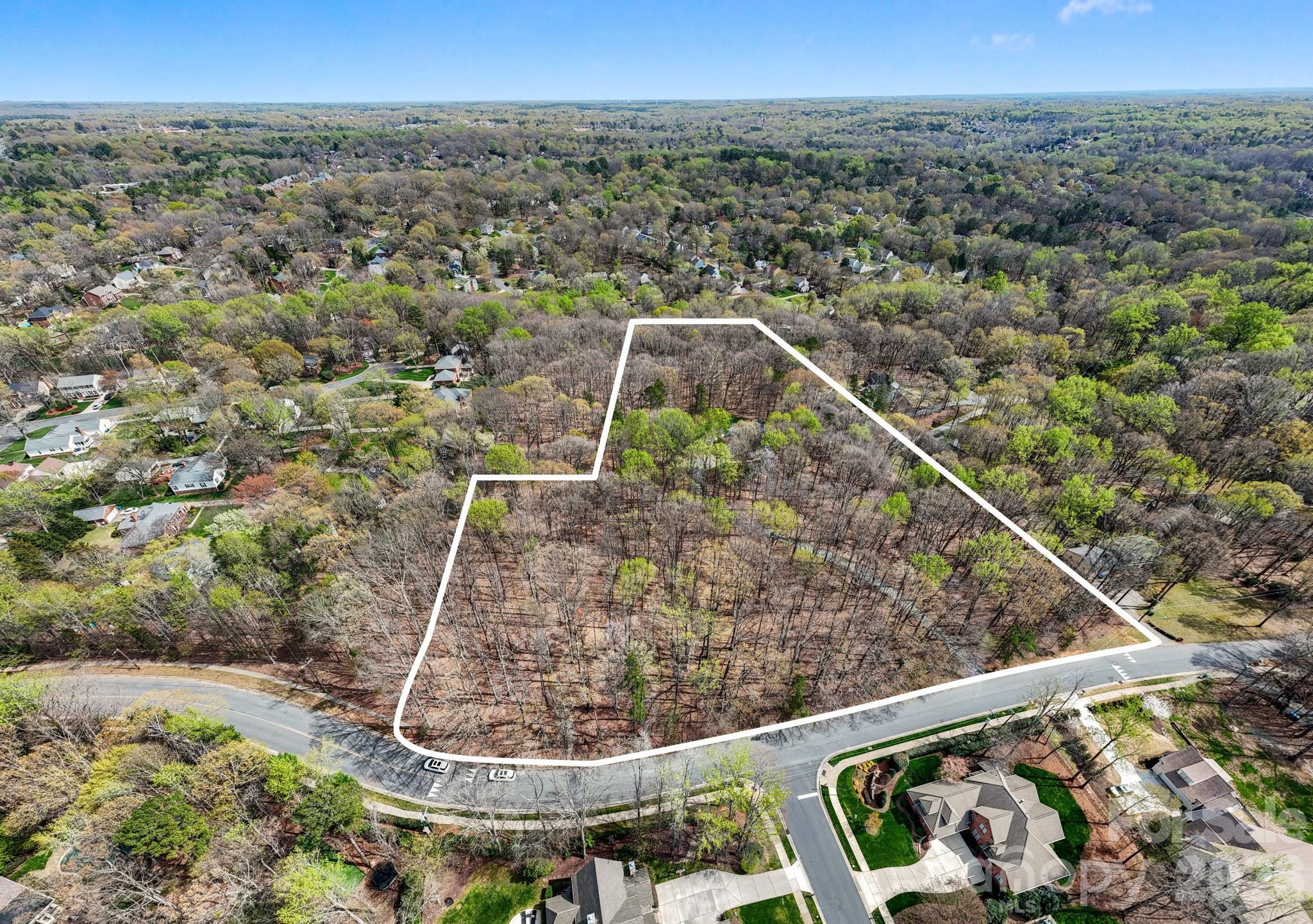 801 Reverdy Ln, Matthews, NC 28105