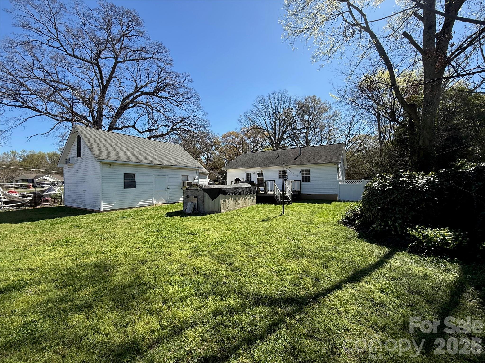 615 Hillcrest St, Charlotte, NC 28206
