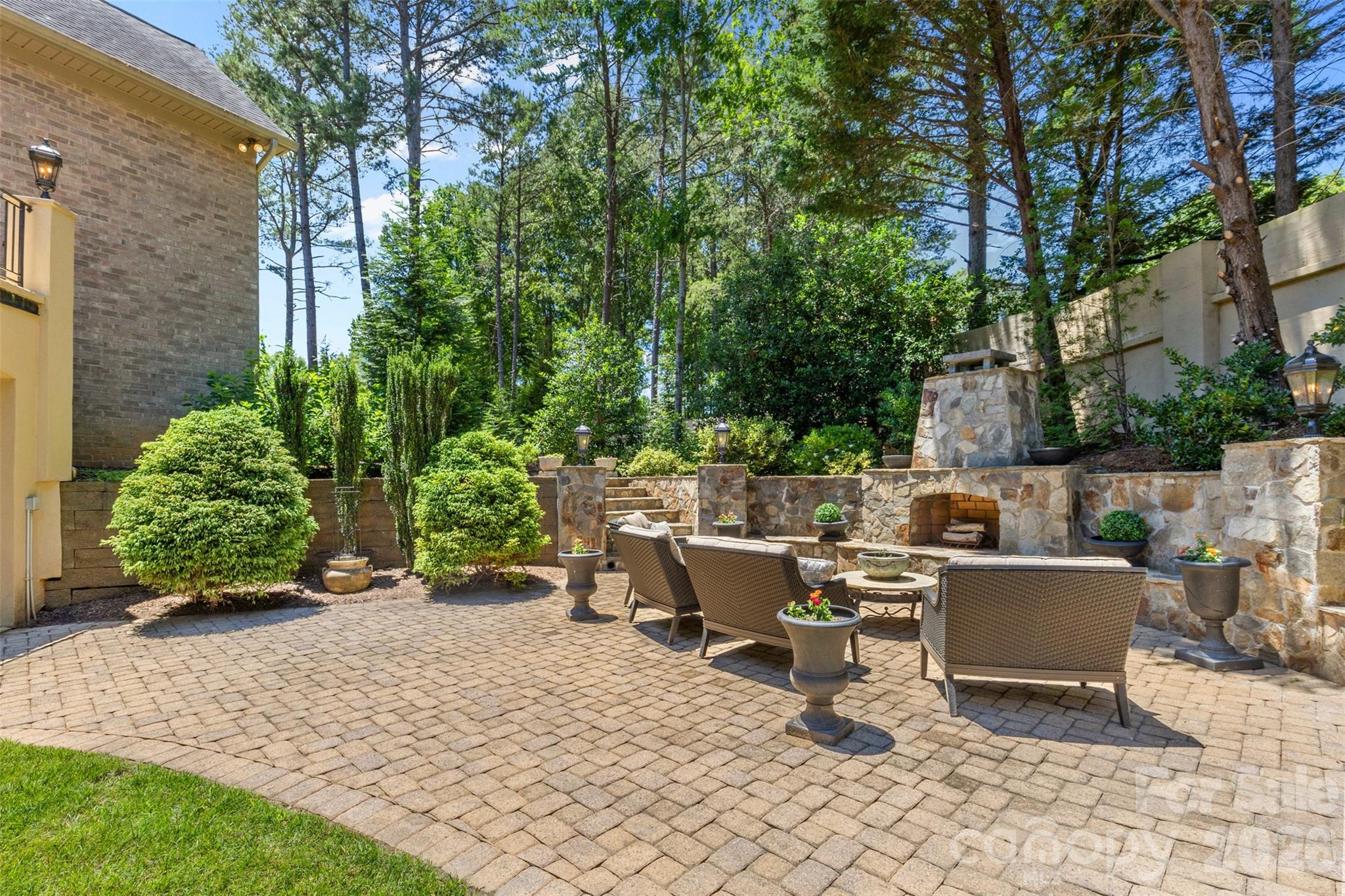 1405 Saratoga Woods Dr, Waxhaw, NC 28173