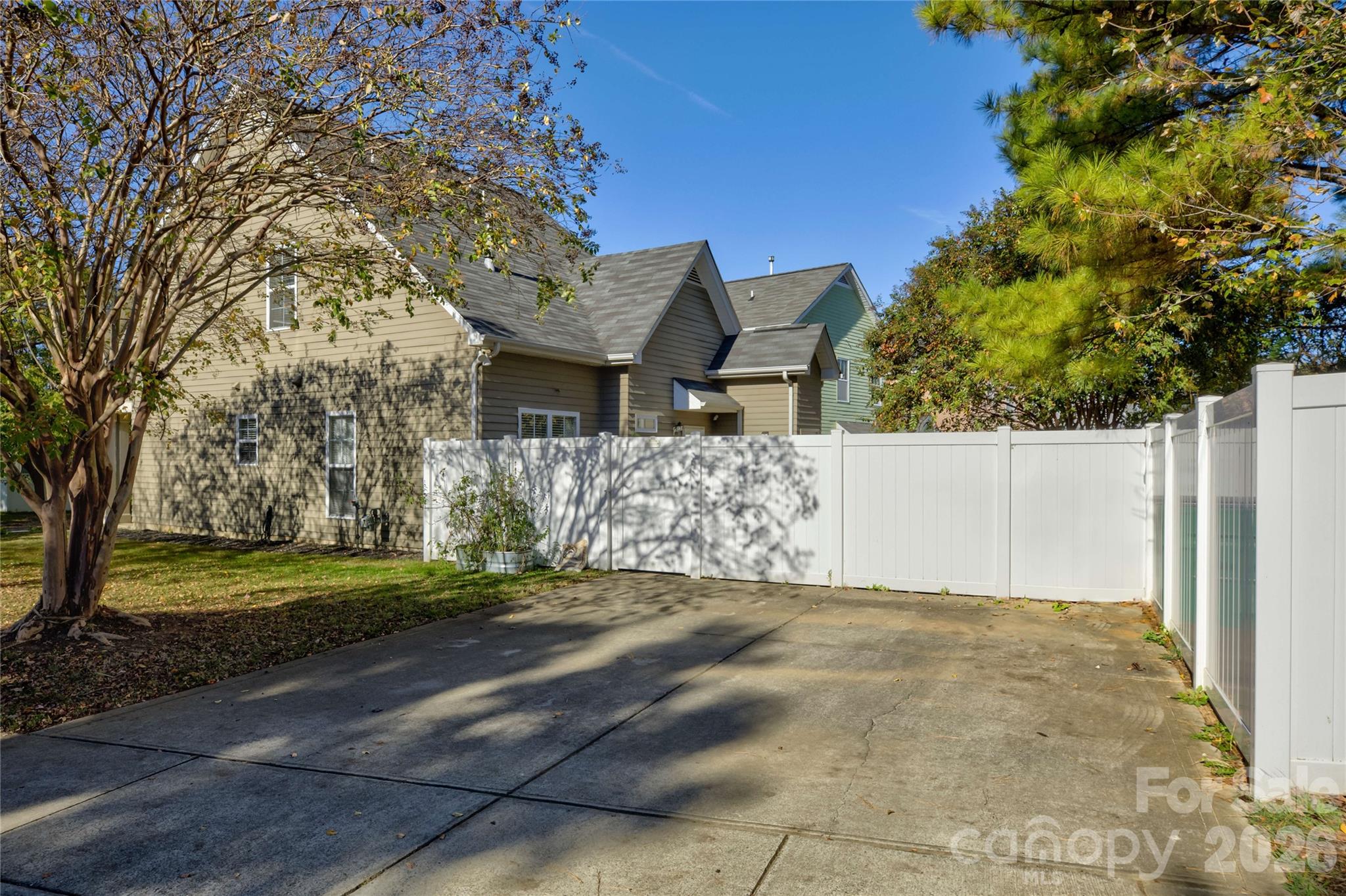 1804 Ethel Guest Ln, Charlotte, NC 28206