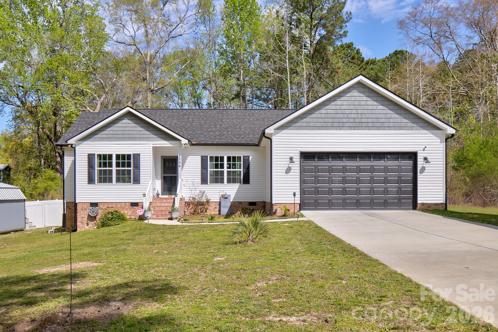 1254 Blairwood Ct, Lancaster, SC 29720