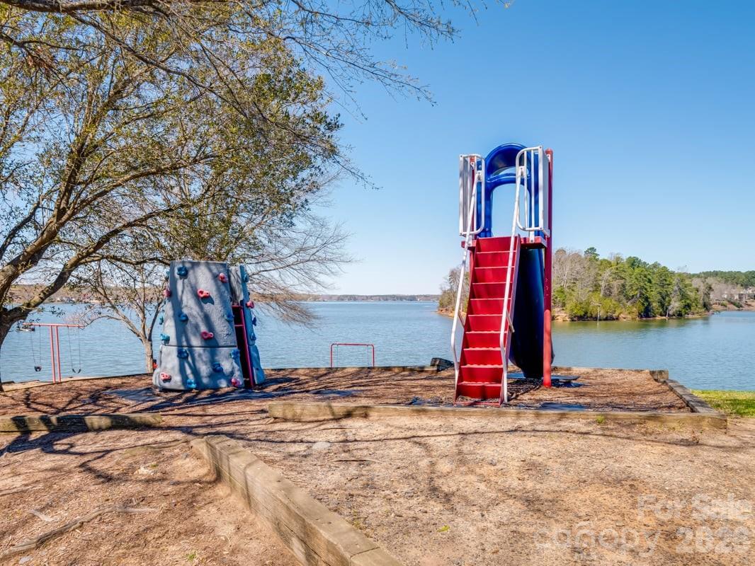 5041 Duval Cir, Tega Cay, SC 29708