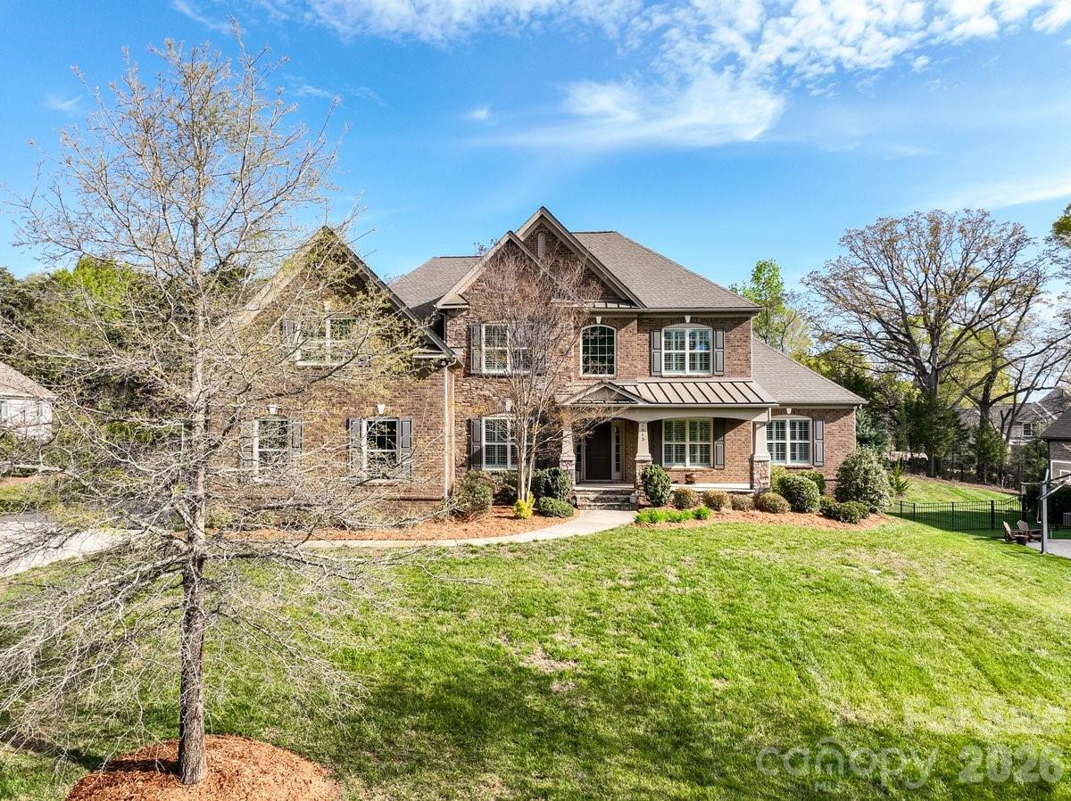 1015 Golden Bell Dr, Waxhaw, NC 28173