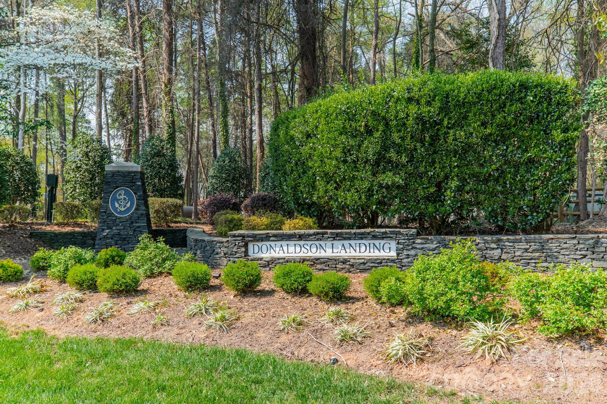 126 Patience Place Ln, Mooresville, NC 28117