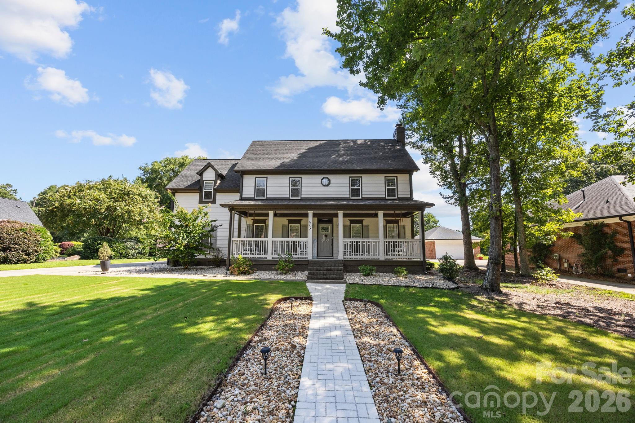 908 Woodhurst Dr, Wesley Chapel, NC 28110