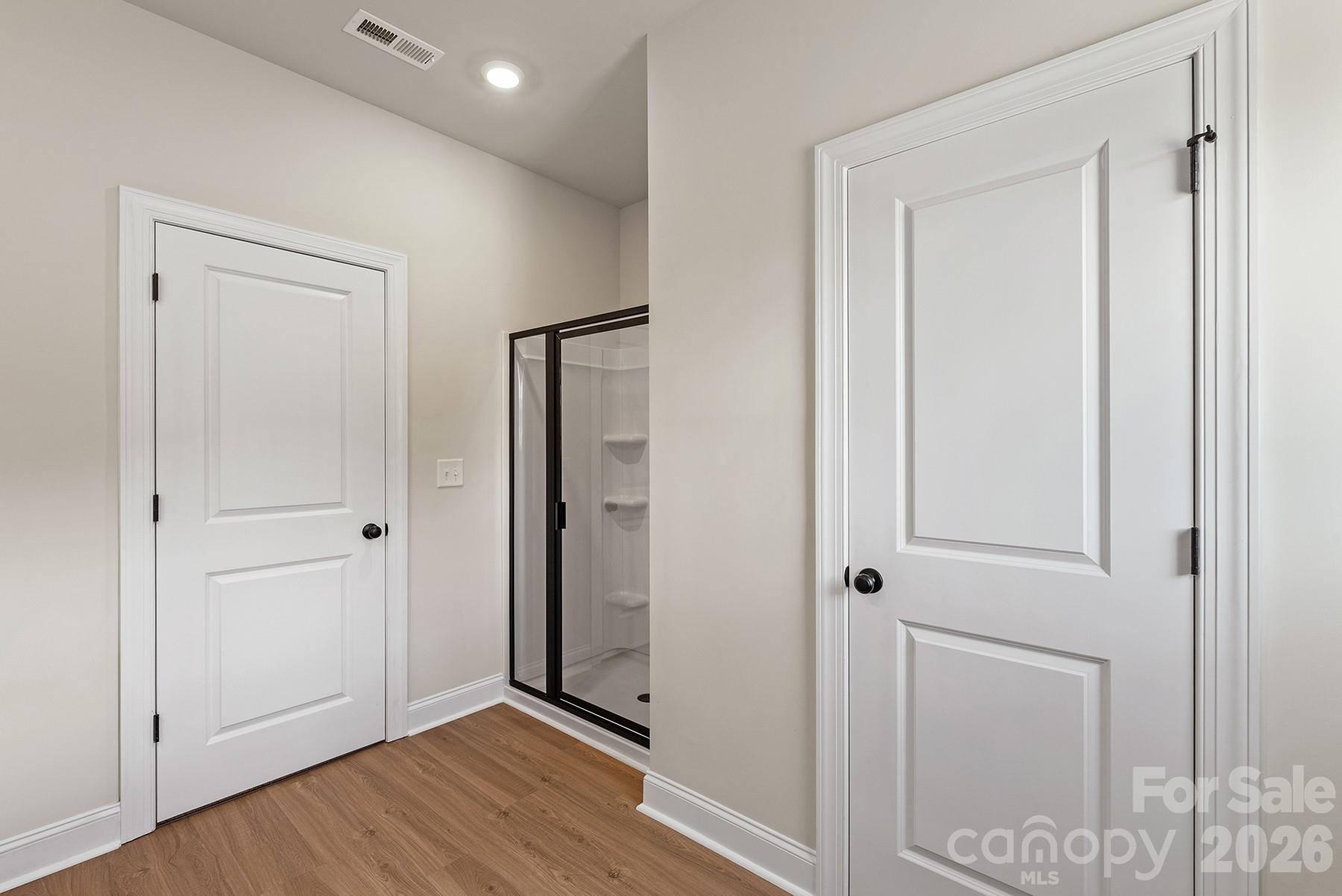 6721 Fairford Dr, Charlotte, NC 28215