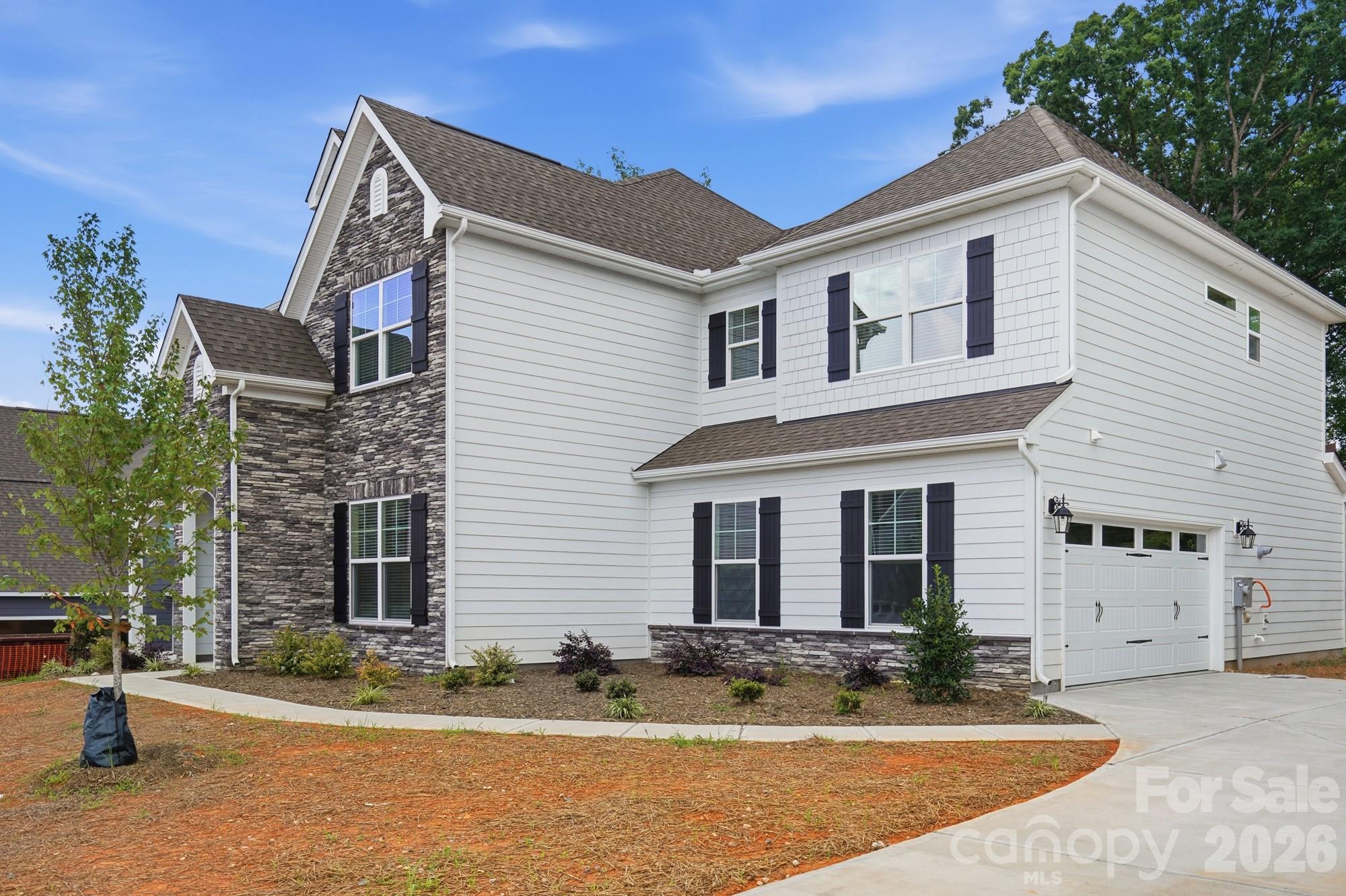 1321 Knob Creek Dr, Gastonia, NC 28054
