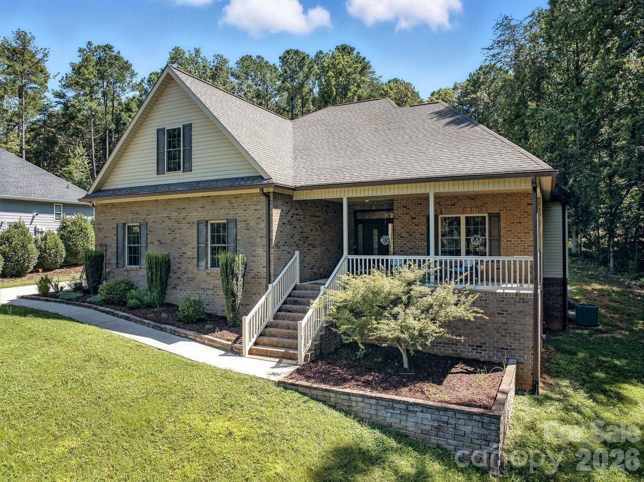 4080 Barbrick St, Sherrills Ford, NC 28673