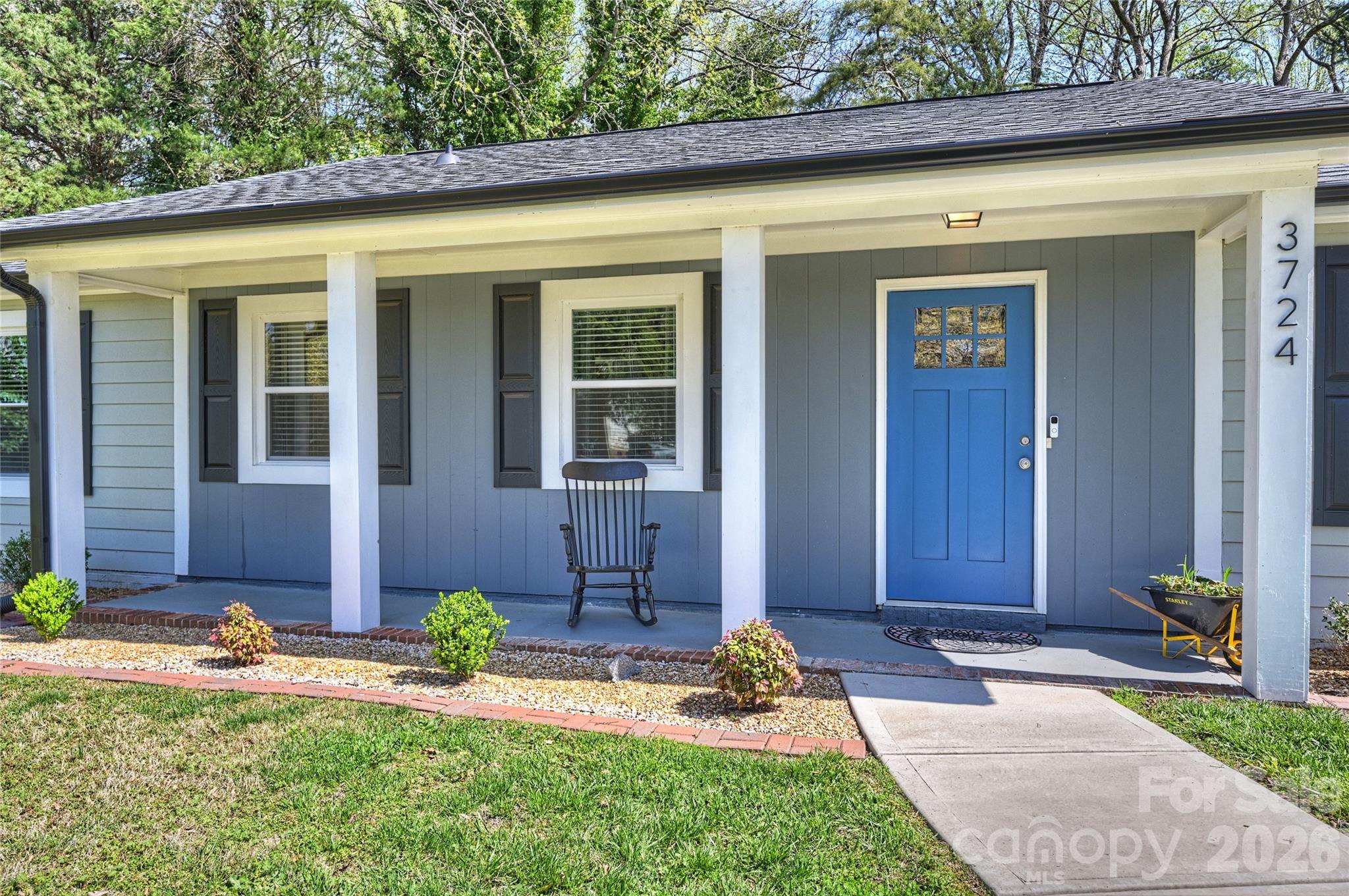 3724 Cobbleridge Dr, Charlotte, NC 28215
