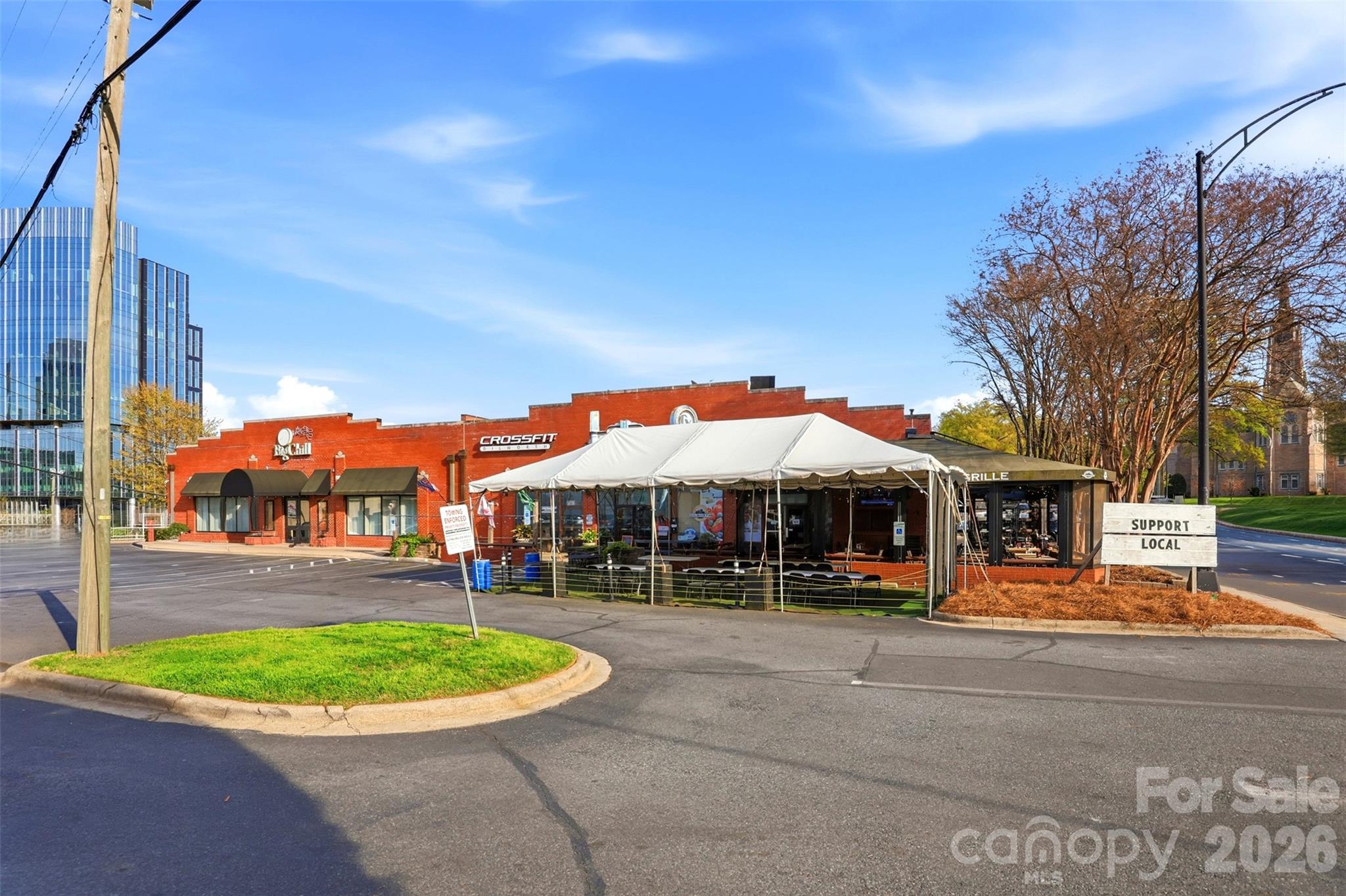 701 Royal Ct #508, Charlotte, NC 28202