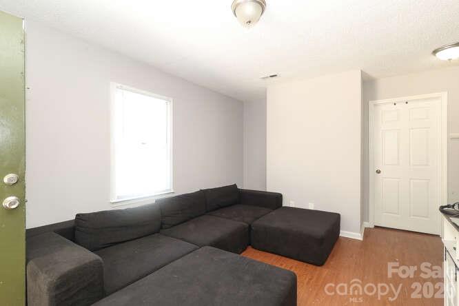 1401 W Mauney Ave, Gastonia, NC 28052