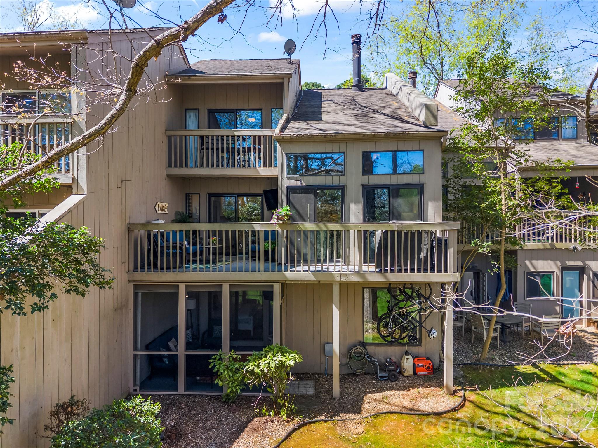 133 Pine Grove Cir, Clover, SC 29710
