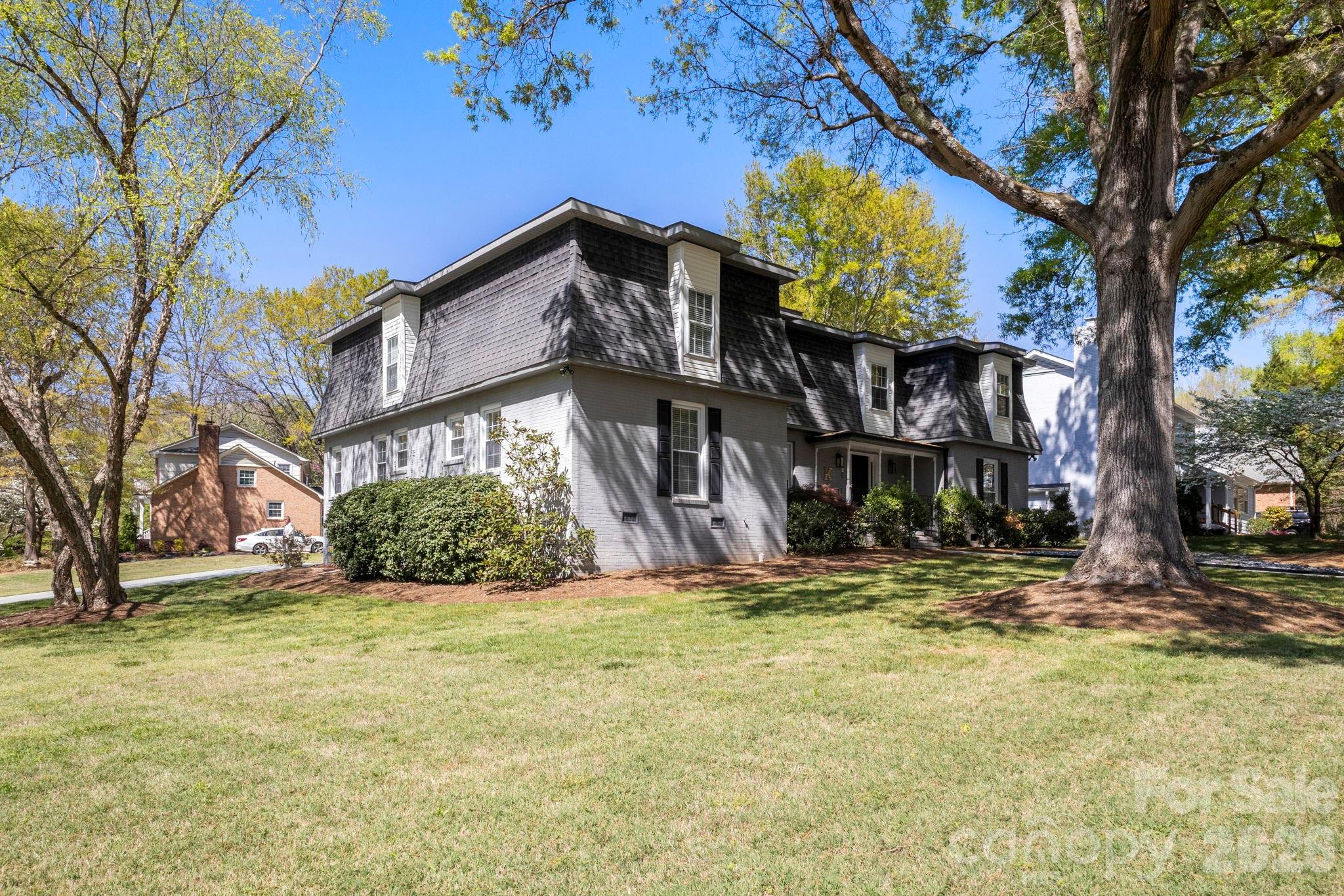 6116 Old Providence Rd, Charlotte, NC 28226