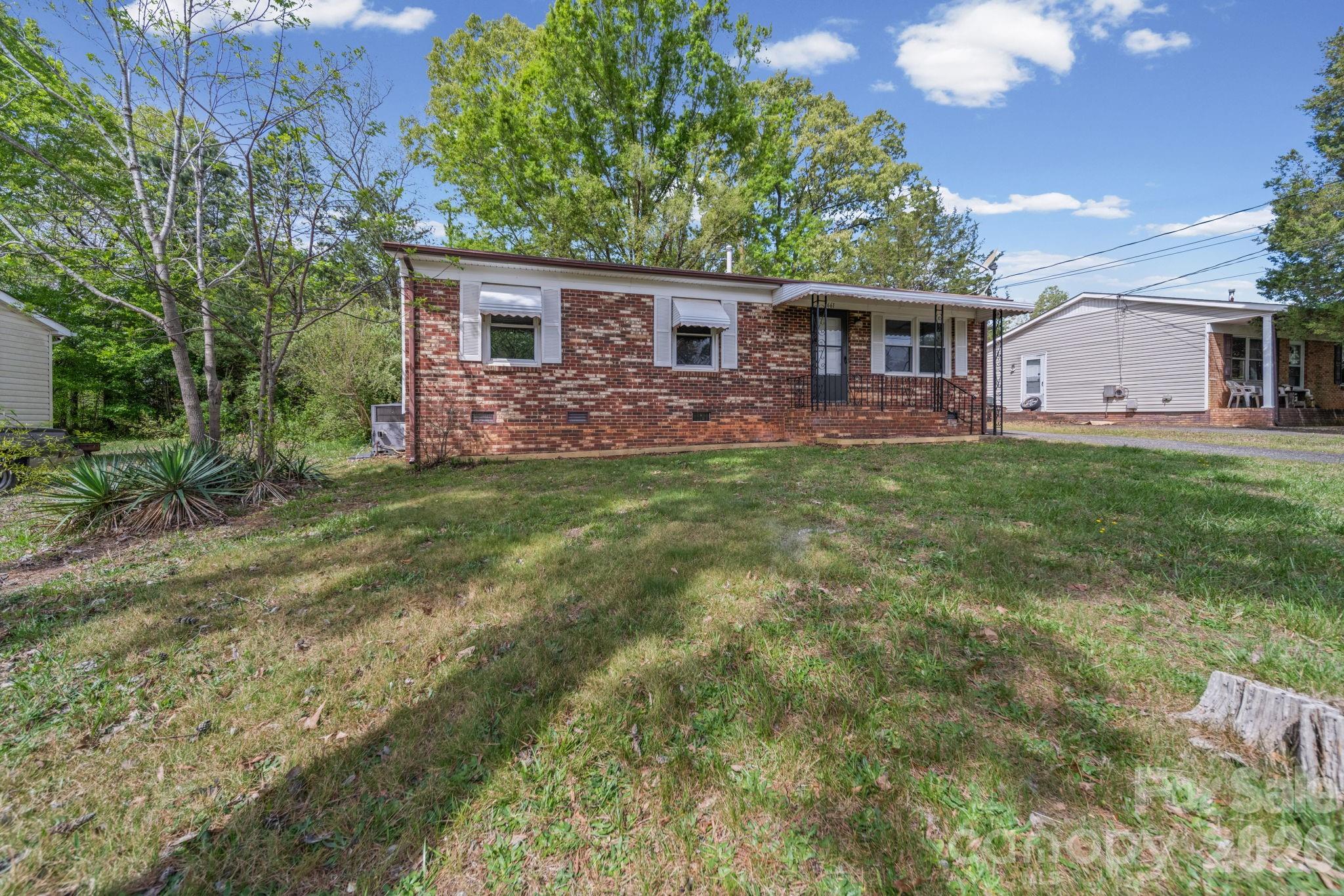 661 Kilborne Dr, Gastonia, NC 28052