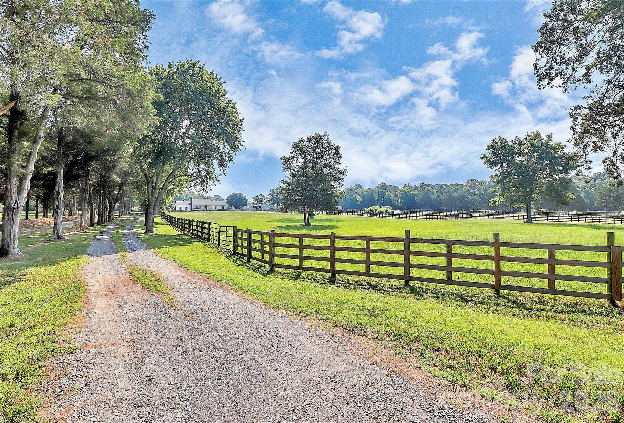 5008 Steele Village Rd, Rock Hill, SC 29730