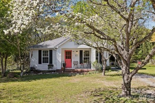 108 Faulkner St, Clover, SC 29710