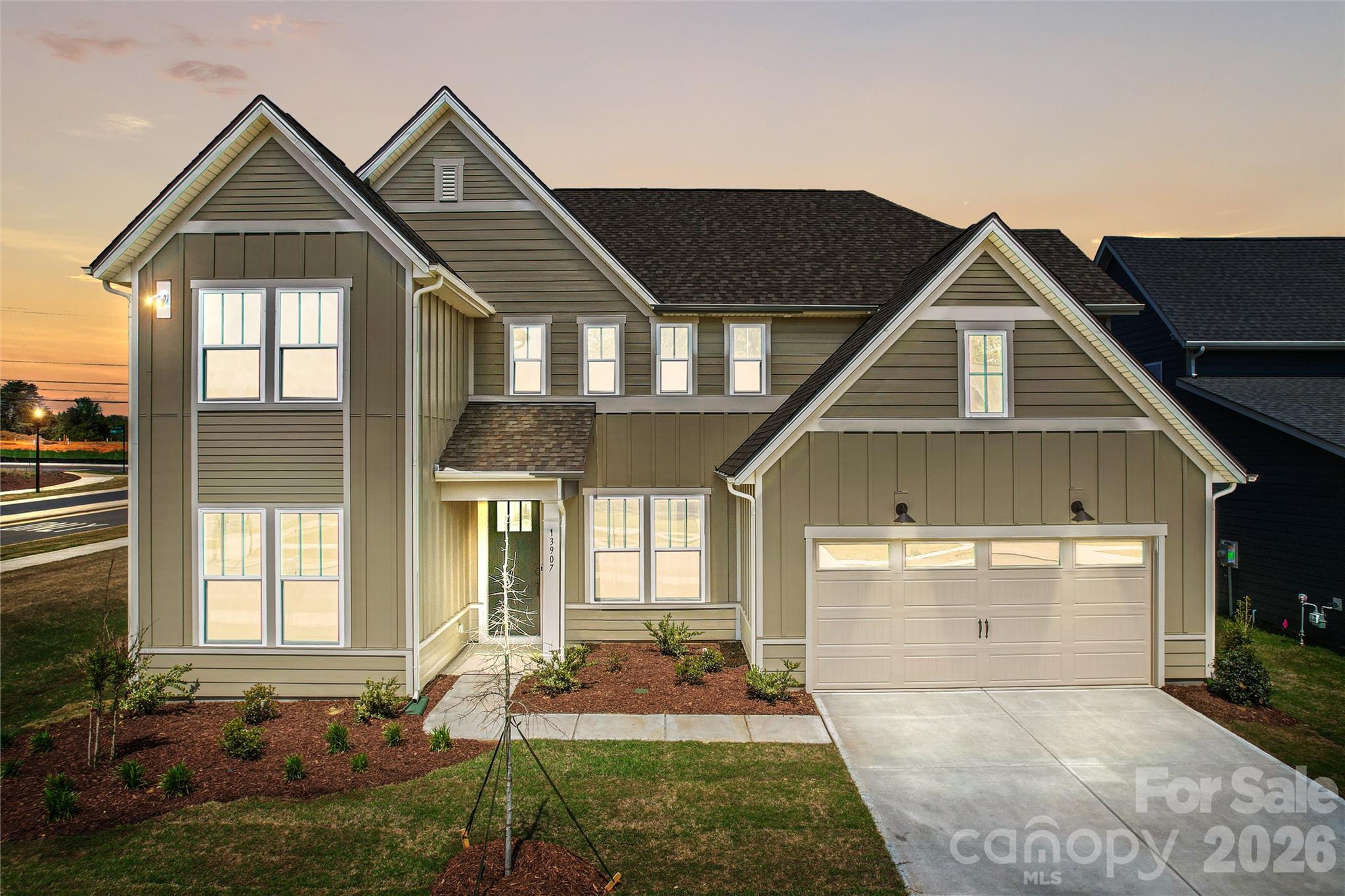 13907 Penbury Ln, Charlotte, NC 28278